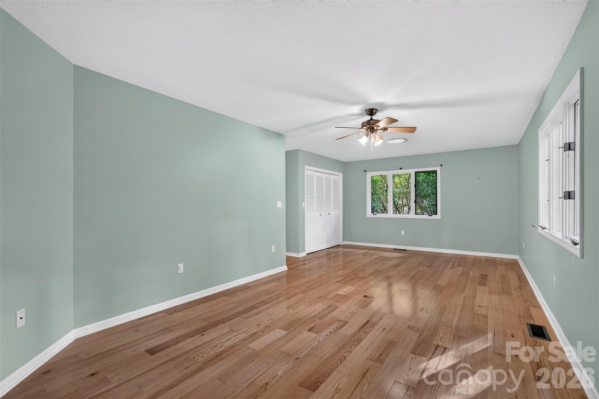 Condominium at 18A Cedarwood Trail, Asheville, photo 12 of 38