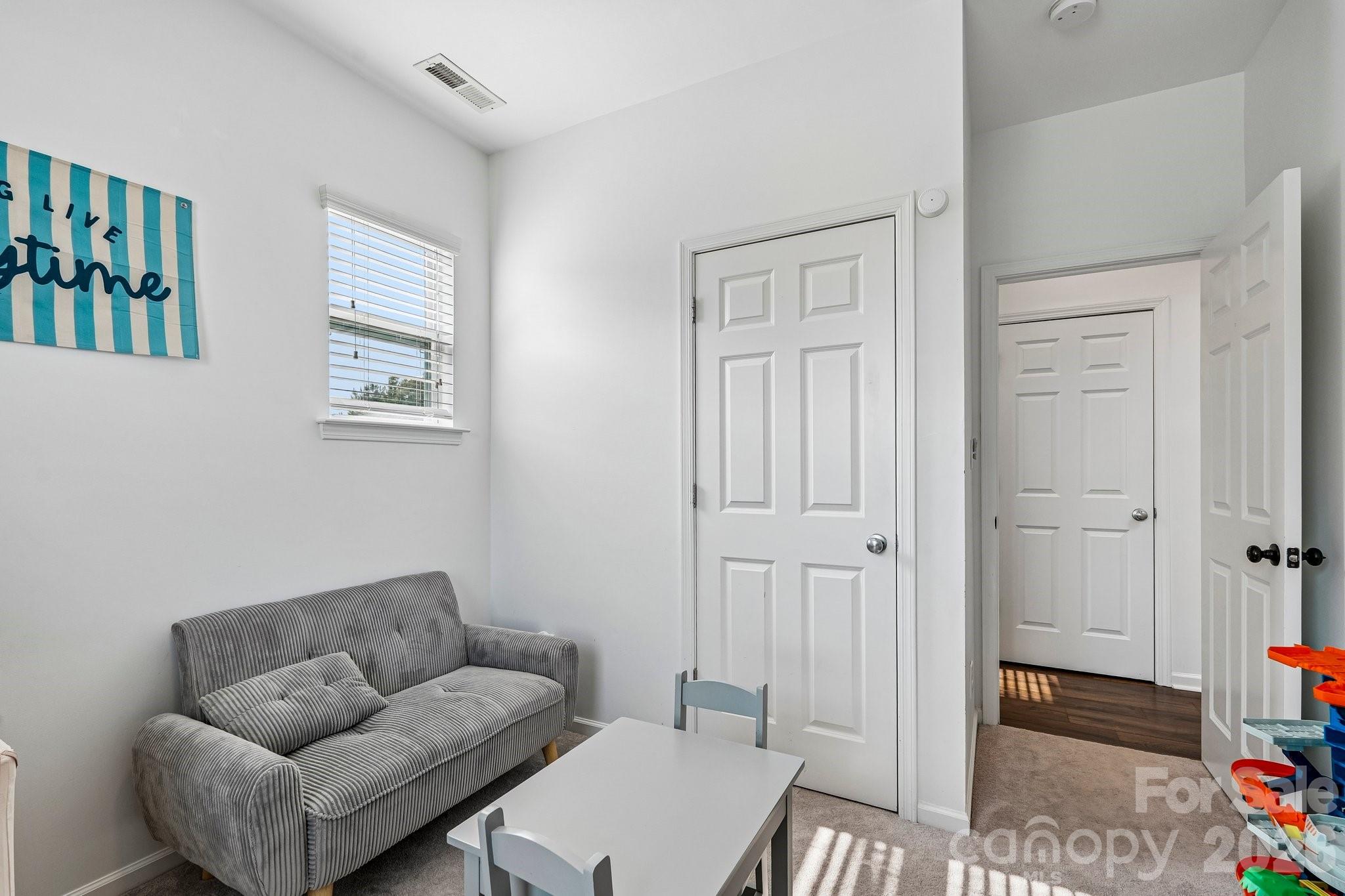 Single Family Residence at 10341 Fresh Water Court, Concord, photo 20 of 45