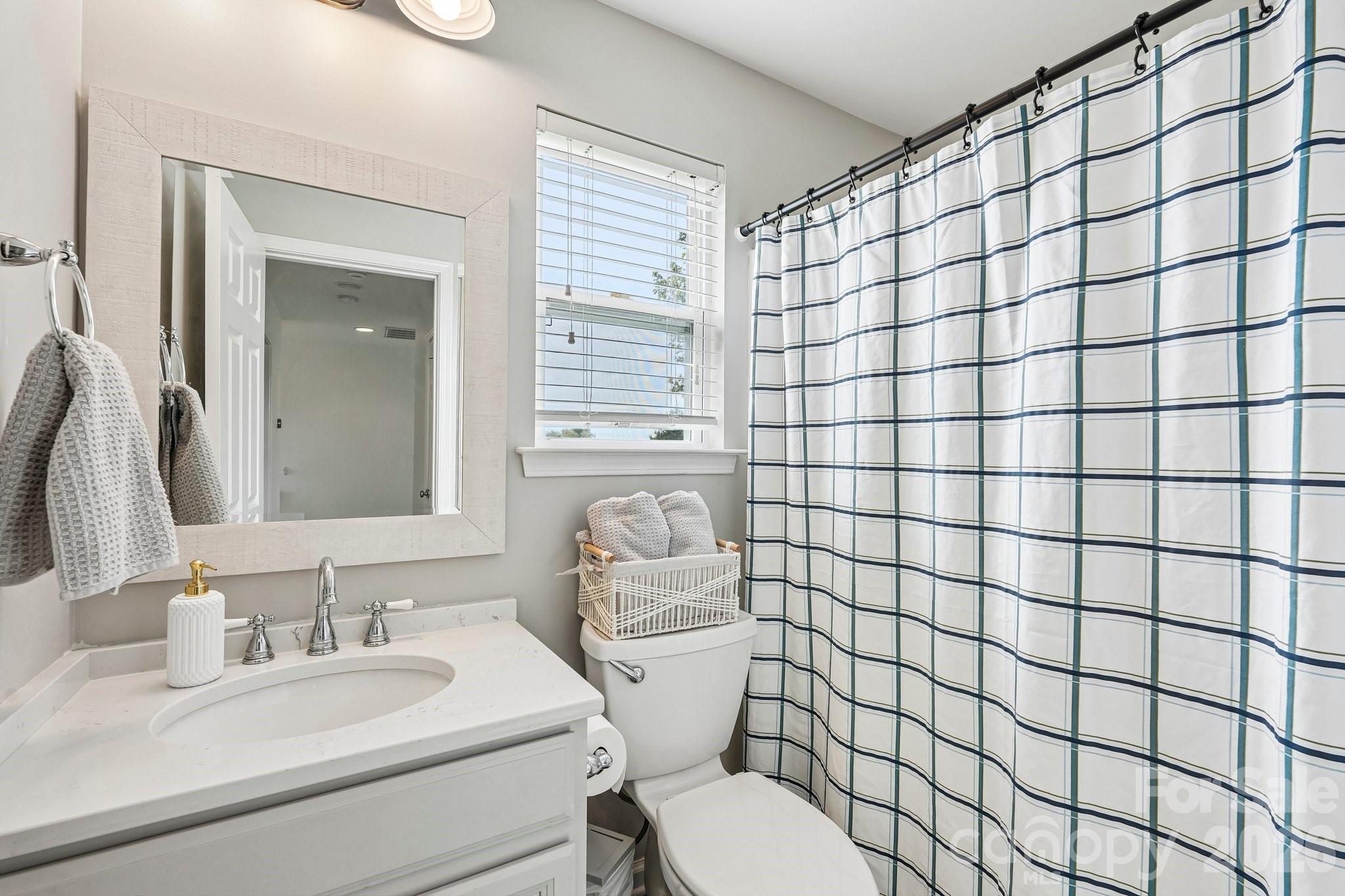 Single Family Residence at 10341 Fresh Water Court, Concord, photo 31 of 45