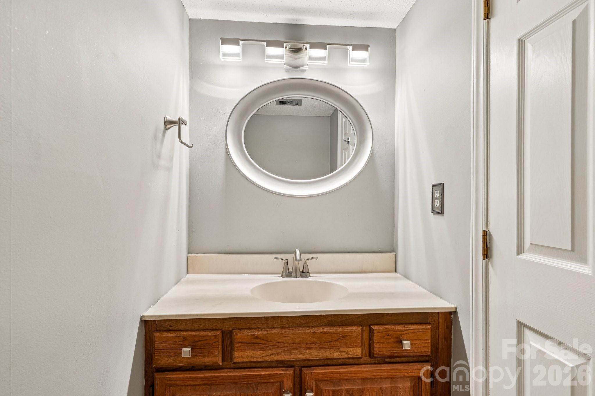 Townhouse at 5182 Corbin Lane, Hickory, photo 16 of 41