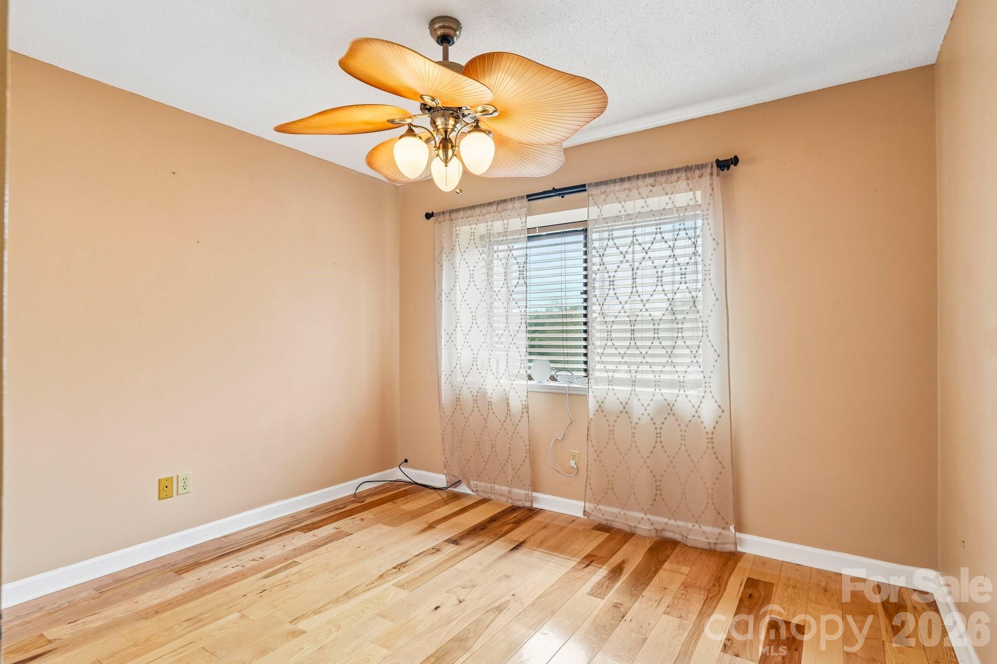 Townhouse at 5182 Corbin Lane, Hickory, photo 27 of 41