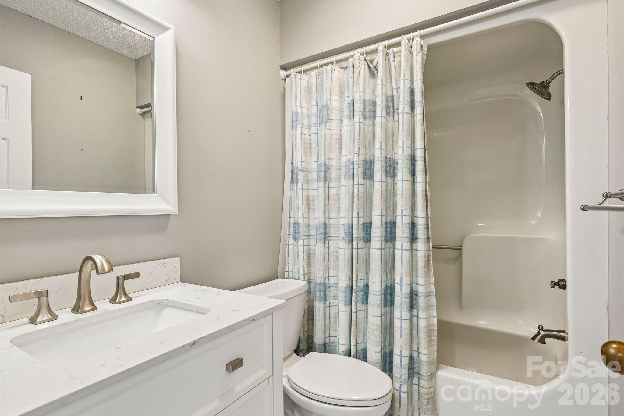 Townhouse at 5182 Corbin Lane, Hickory, photo 31 of 41