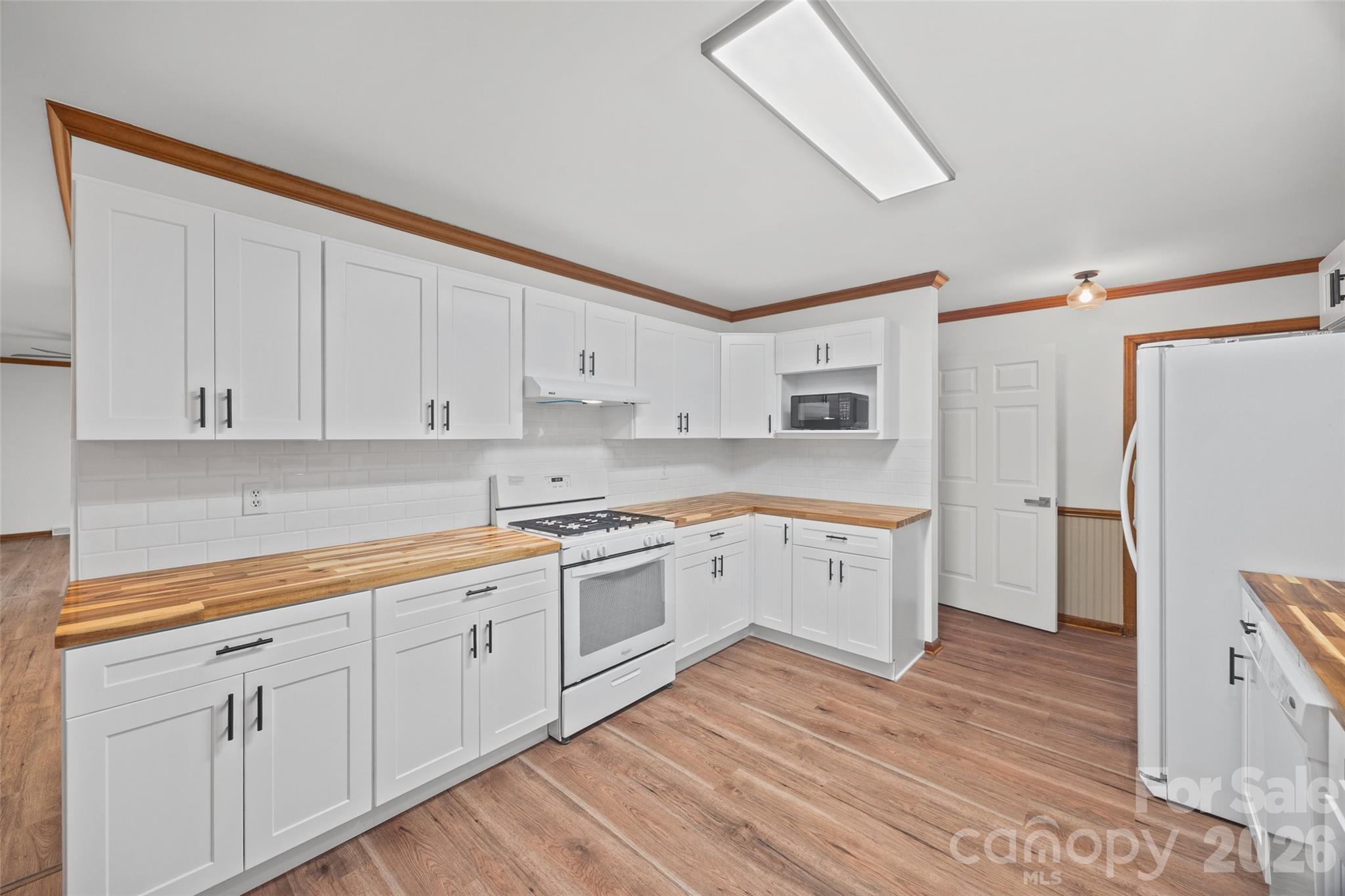 Single Family Residence at 281 Schoolside Drive, Rock Hill, photo 14 of 35