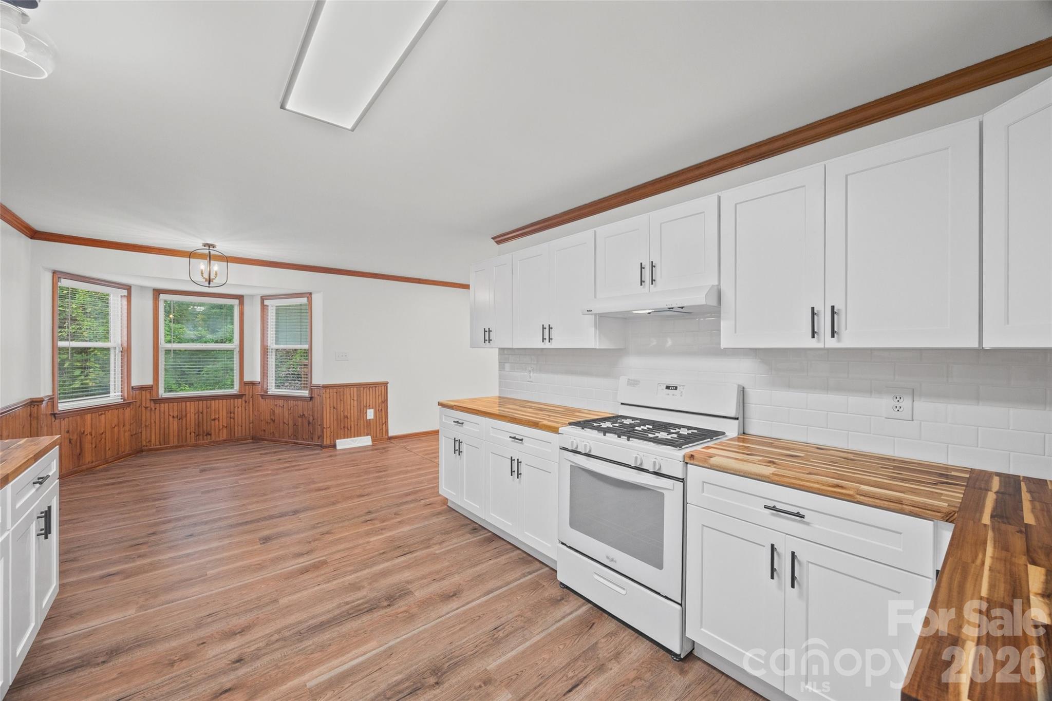 Single Family Residence at 281 Schoolside Drive, Rock Hill, photo 16 of 35