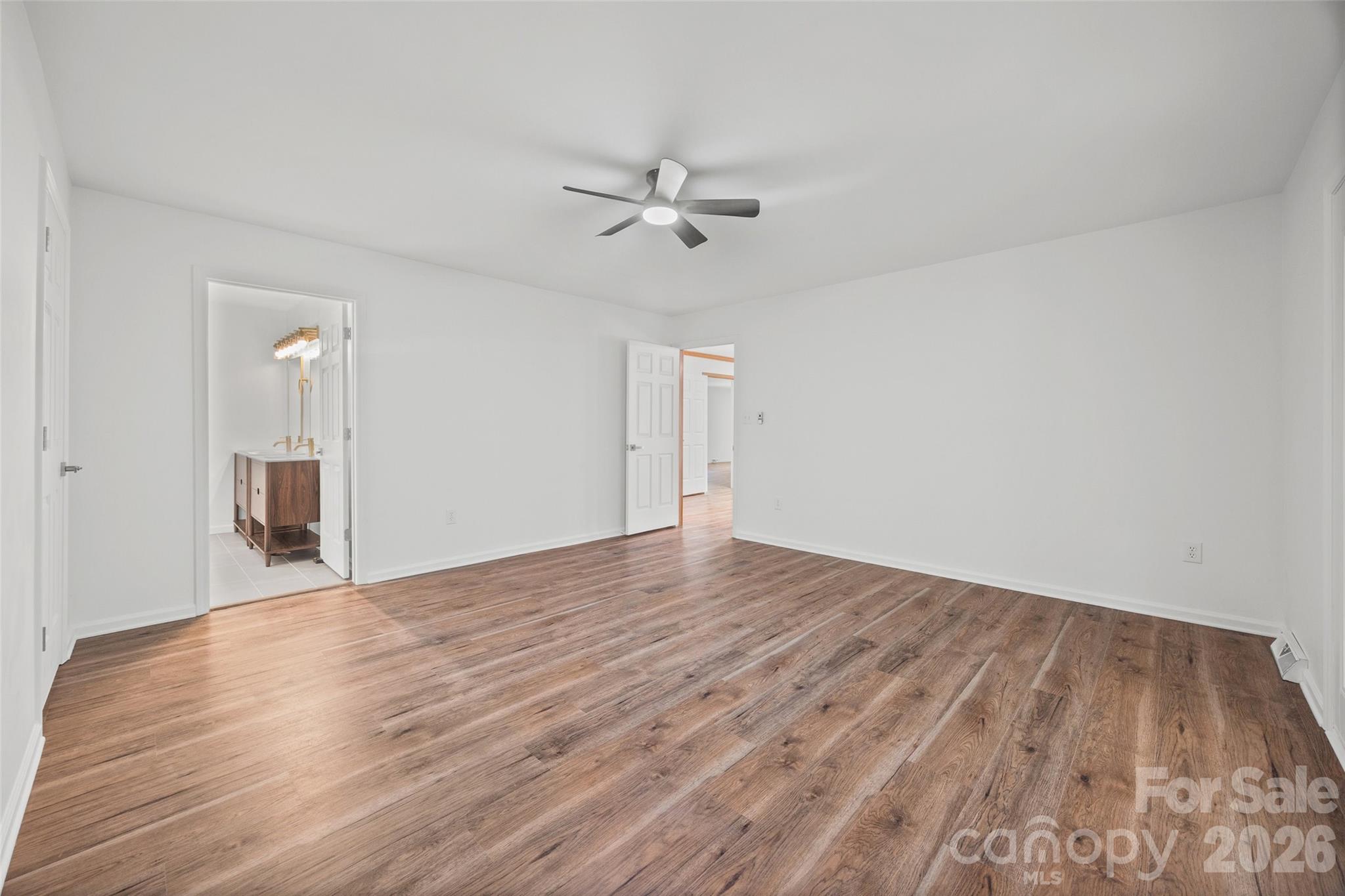 Single Family Residence at 281 Schoolside Drive, Rock Hill, photo 22 of 35