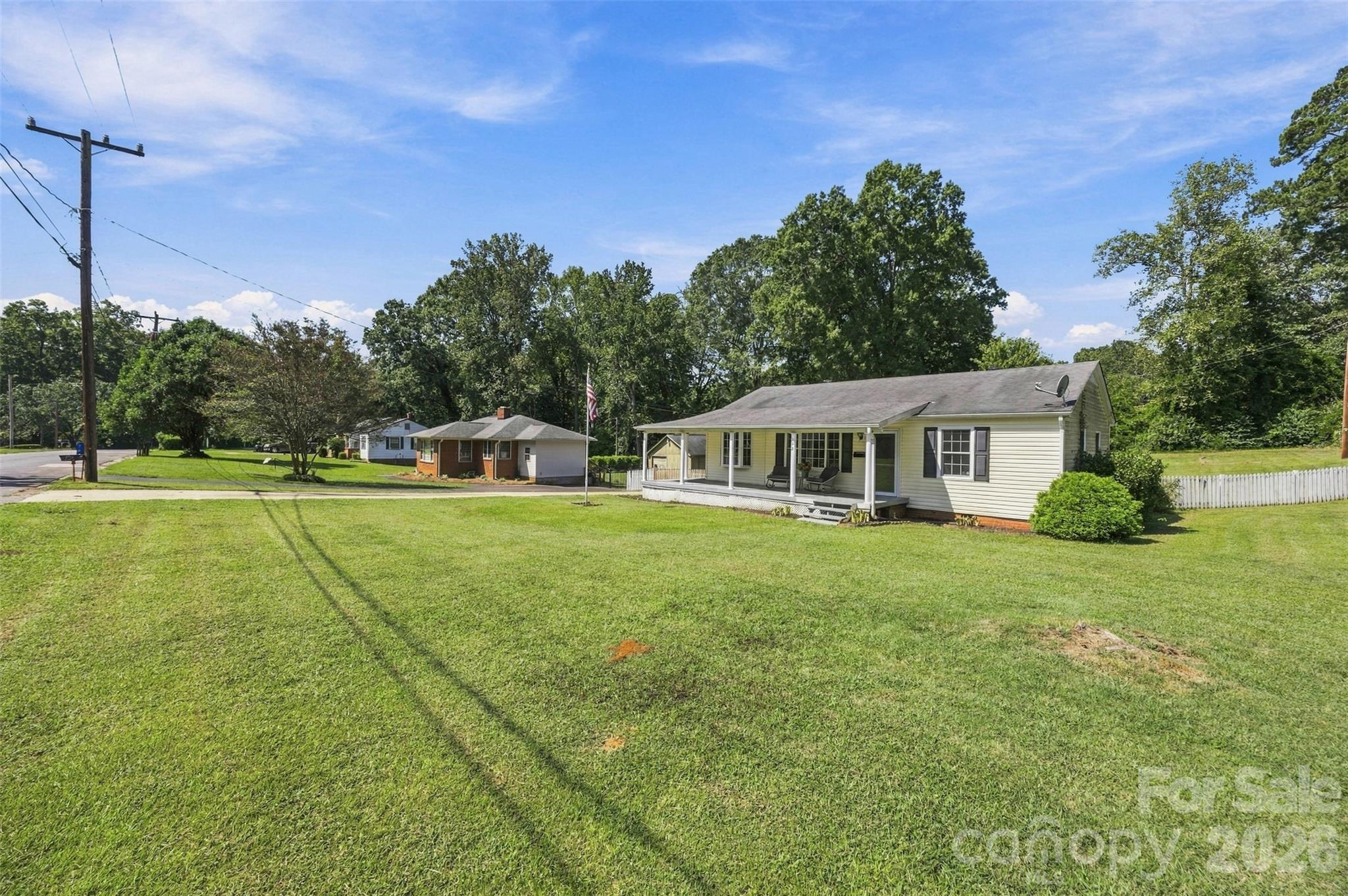 Single Family Residence at 222 Wiley Avenue, York, photo 2 of 39