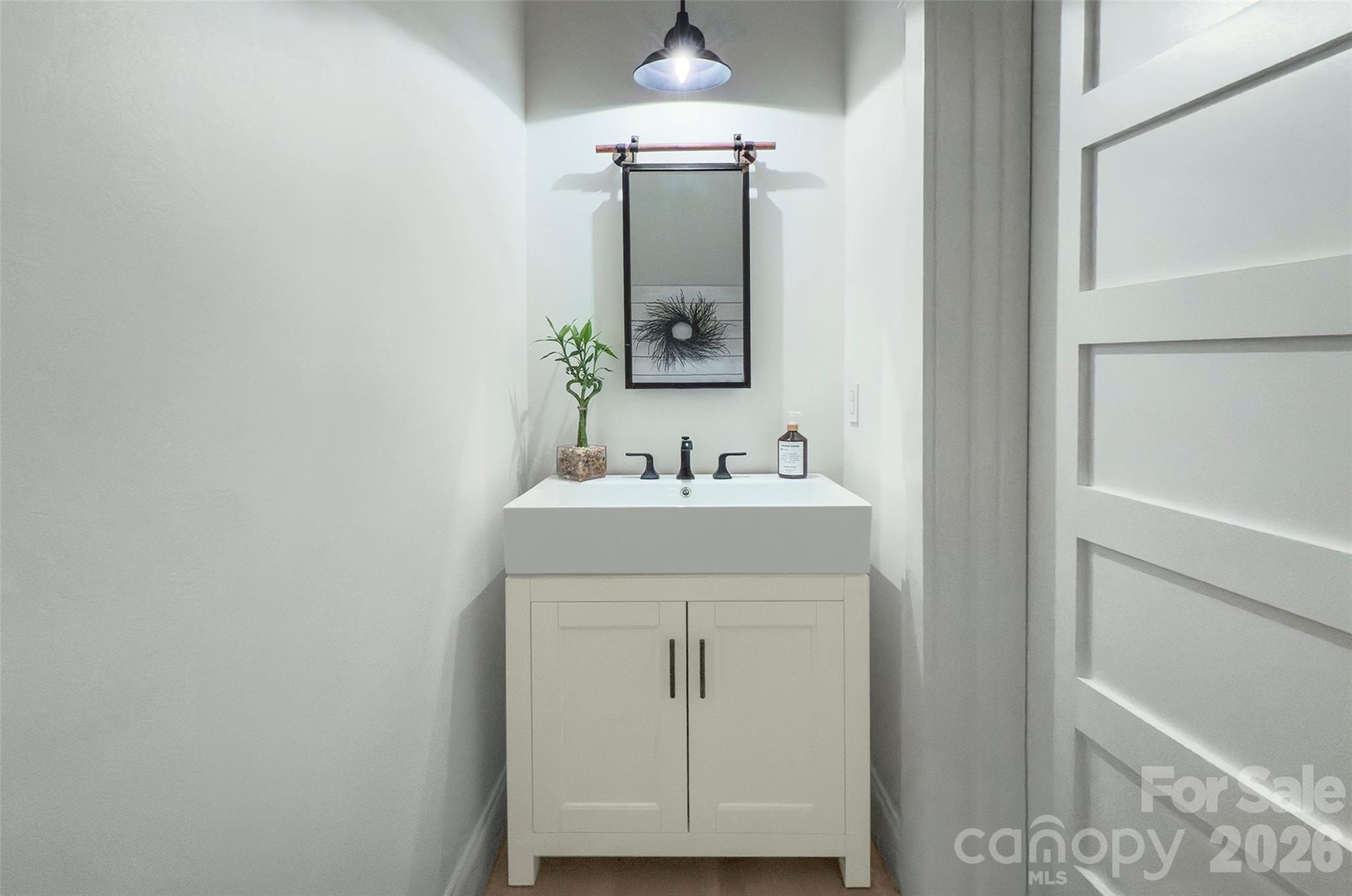 Power bathroom - 2561 Lower Assembly Drive, Fort Mill