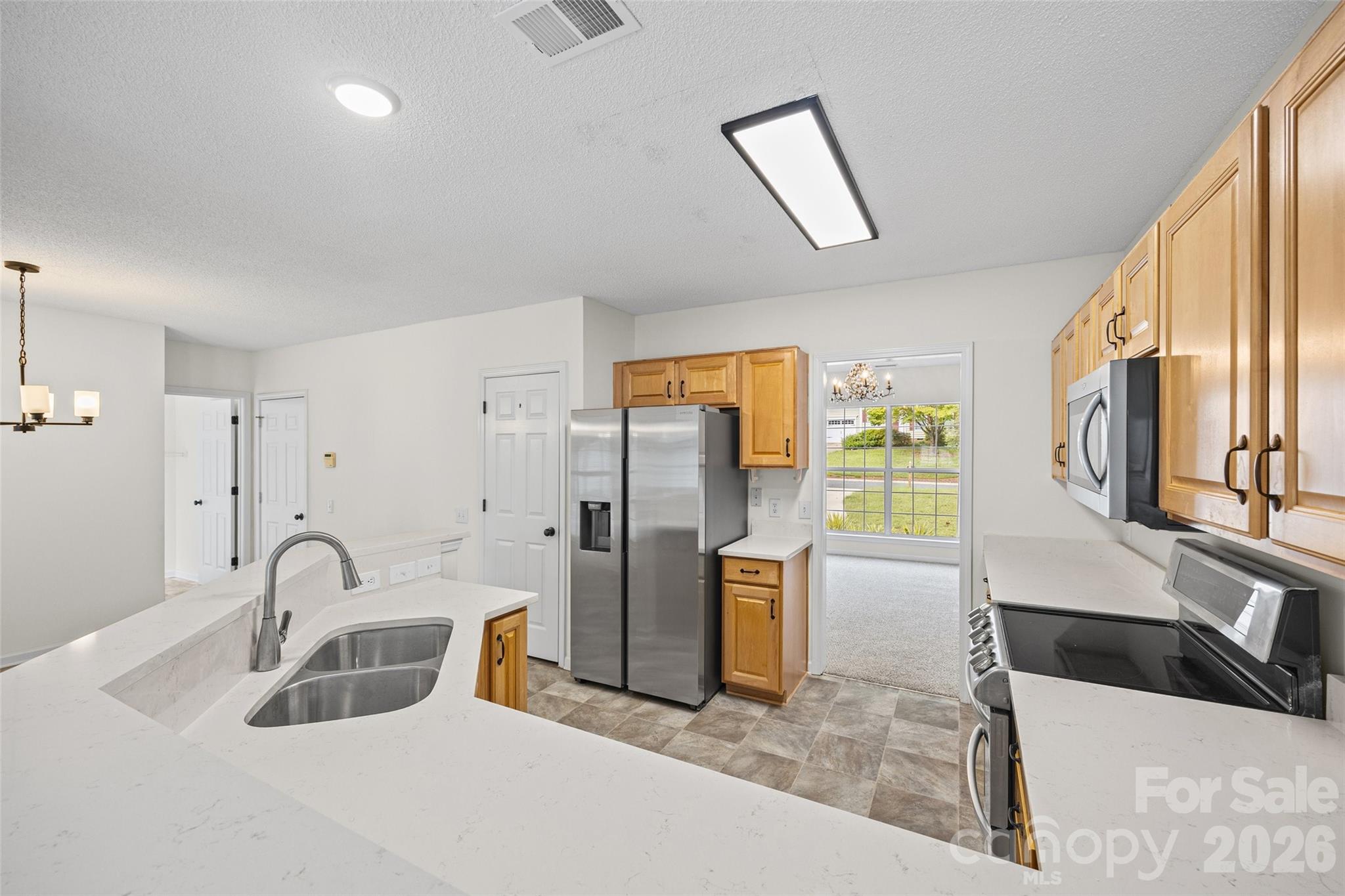 Single Family Residence at 105 Lyman Oak Court, Fort Mill, photo 20 of 48