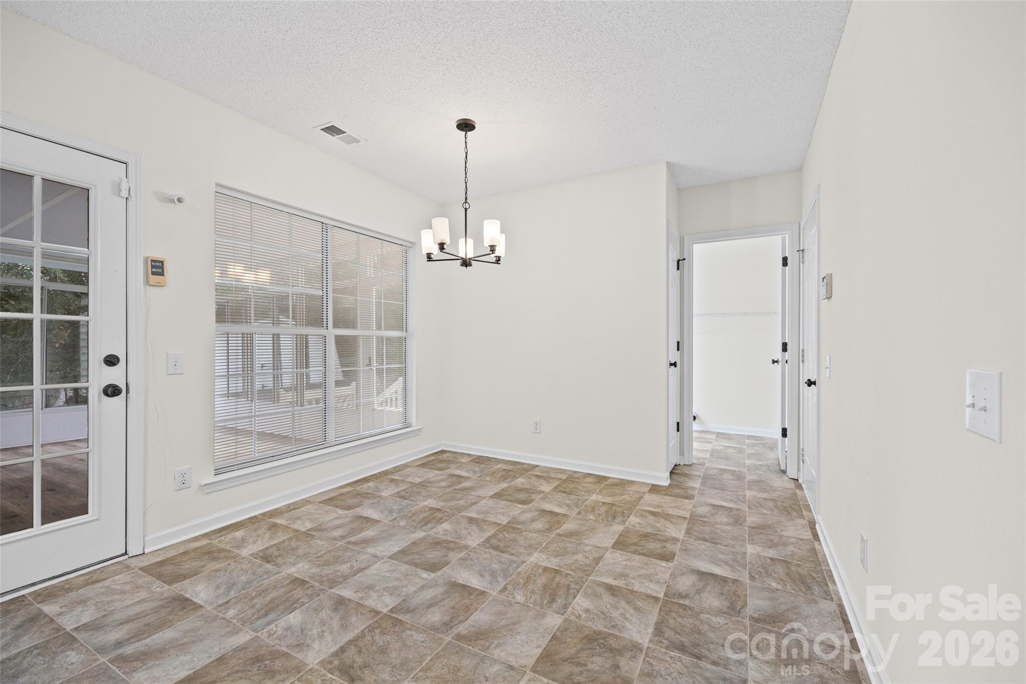 Breakfast area - 105 Lyman Oak Court, Fort Mill