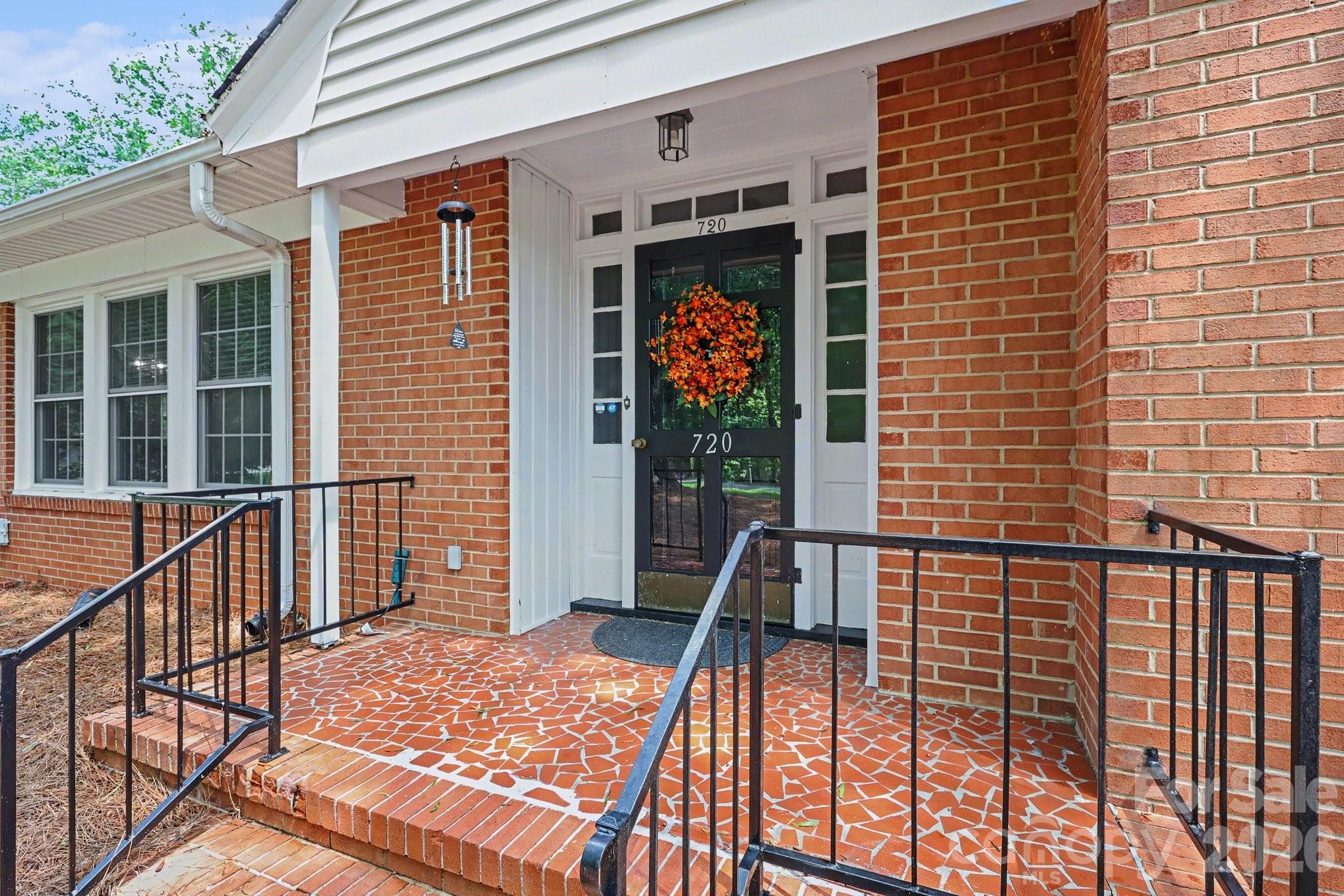 Single Family Residence at 720 Oakmont Drive, Asheboro, photo 6 of 39