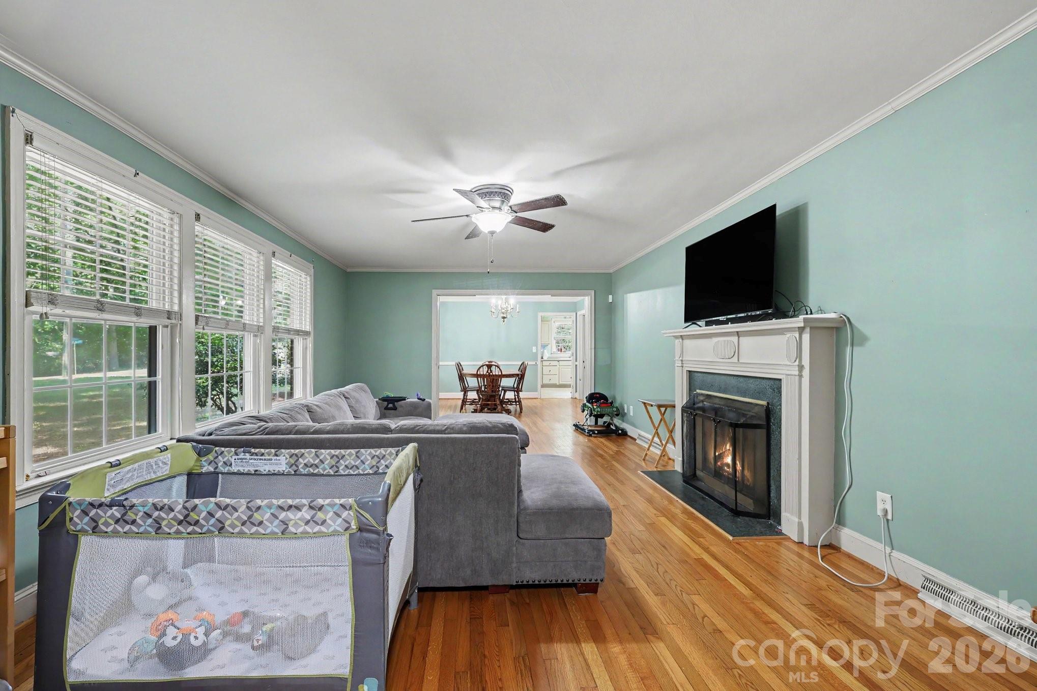 Single Family Residence at 720 Oakmont Drive, Asheboro, photo 9 of 39
