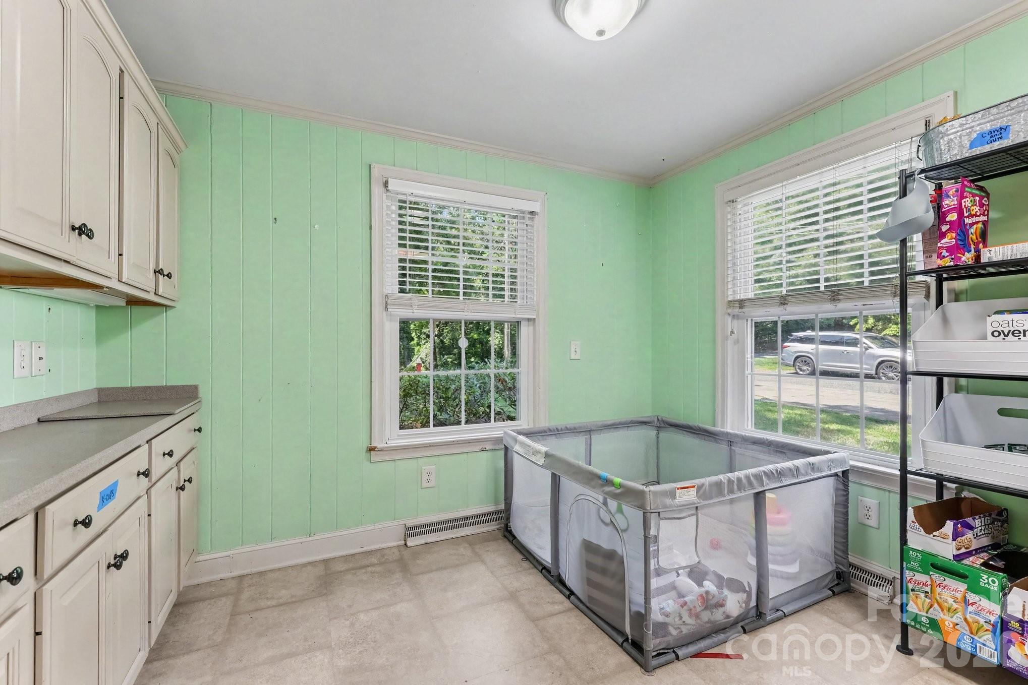 Single Family Residence at 720 Oakmont Drive, Asheboro, photo 15 of 39
