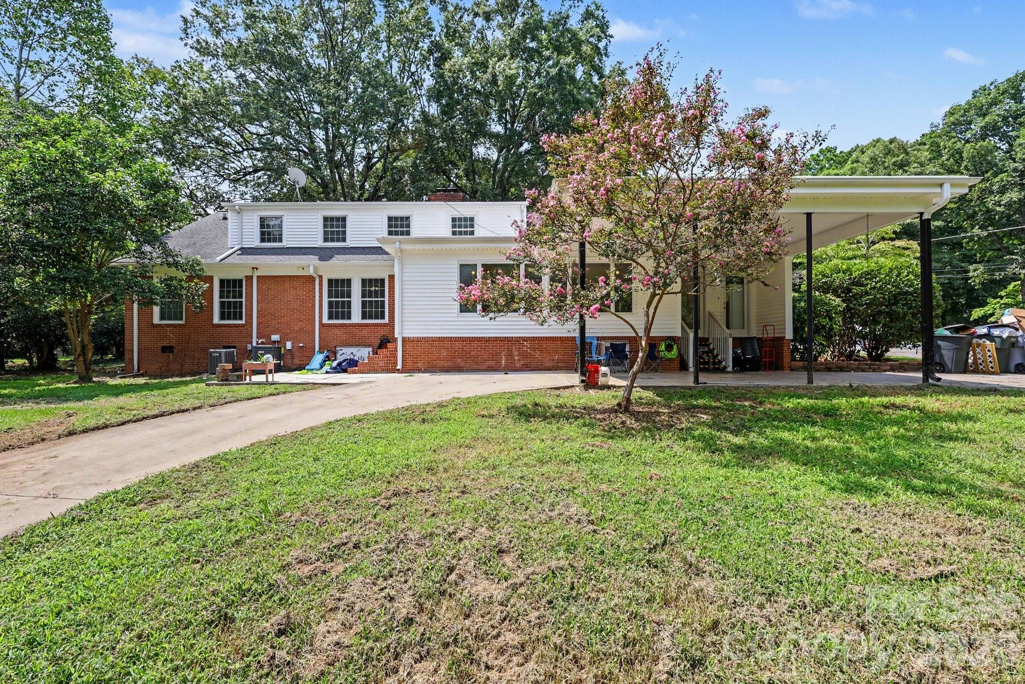 Single Family Residence at 720 Oakmont Drive, Asheboro, photo 37 of 39