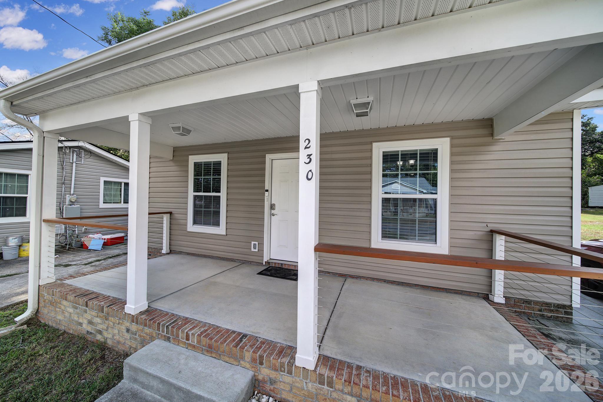 Single Family Residence at 230 Clinton Avenue, Rock Hill, photo 3 of 24