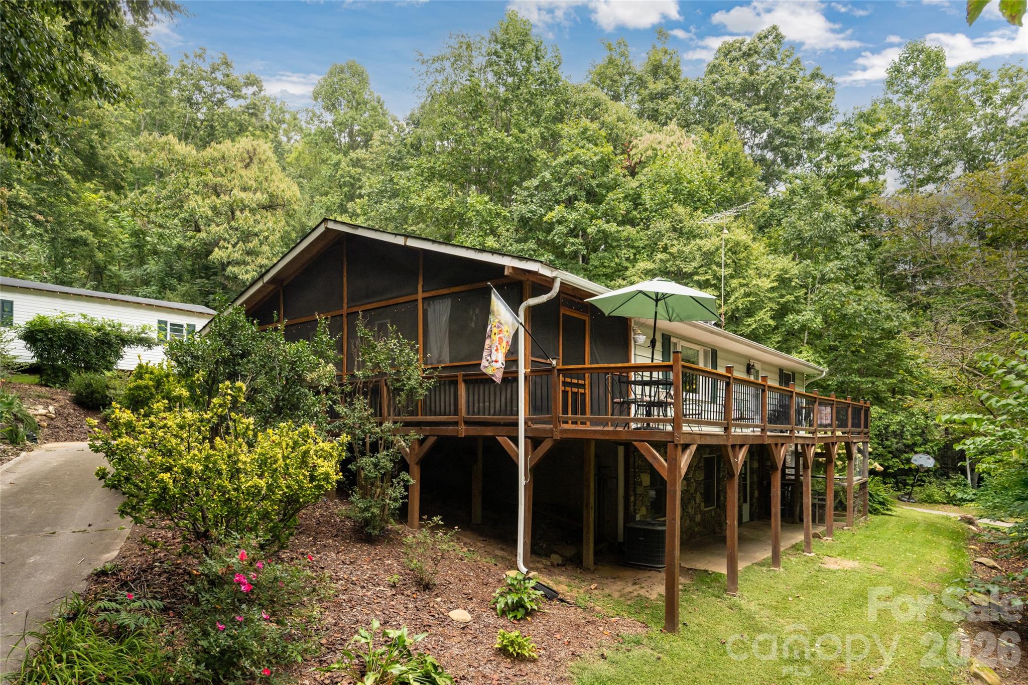 view entering the property - 101 Guffey Mountain Road, Fairview