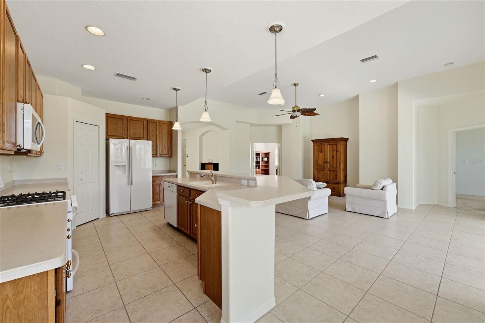 Great open floor plan - 5301 LAUREL OAK CT, NORTH PORT