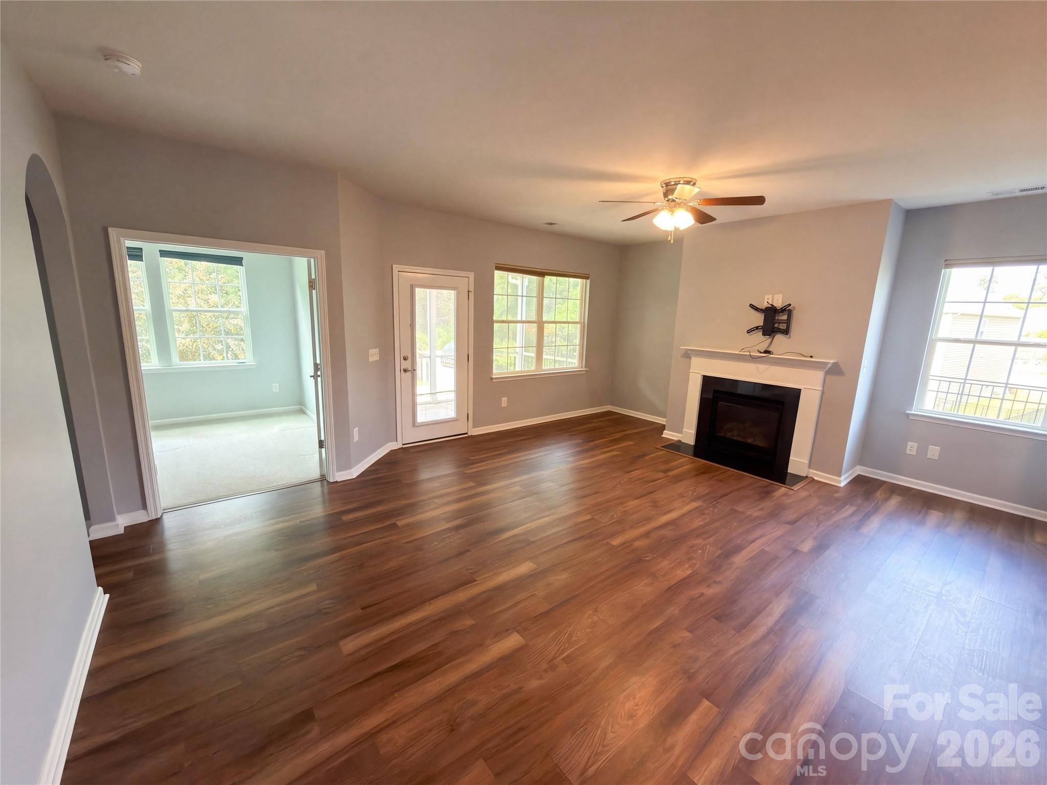 Single Family Residence at 2019 Trindle Vine Lane, Waxhaw, photo 10 of 25