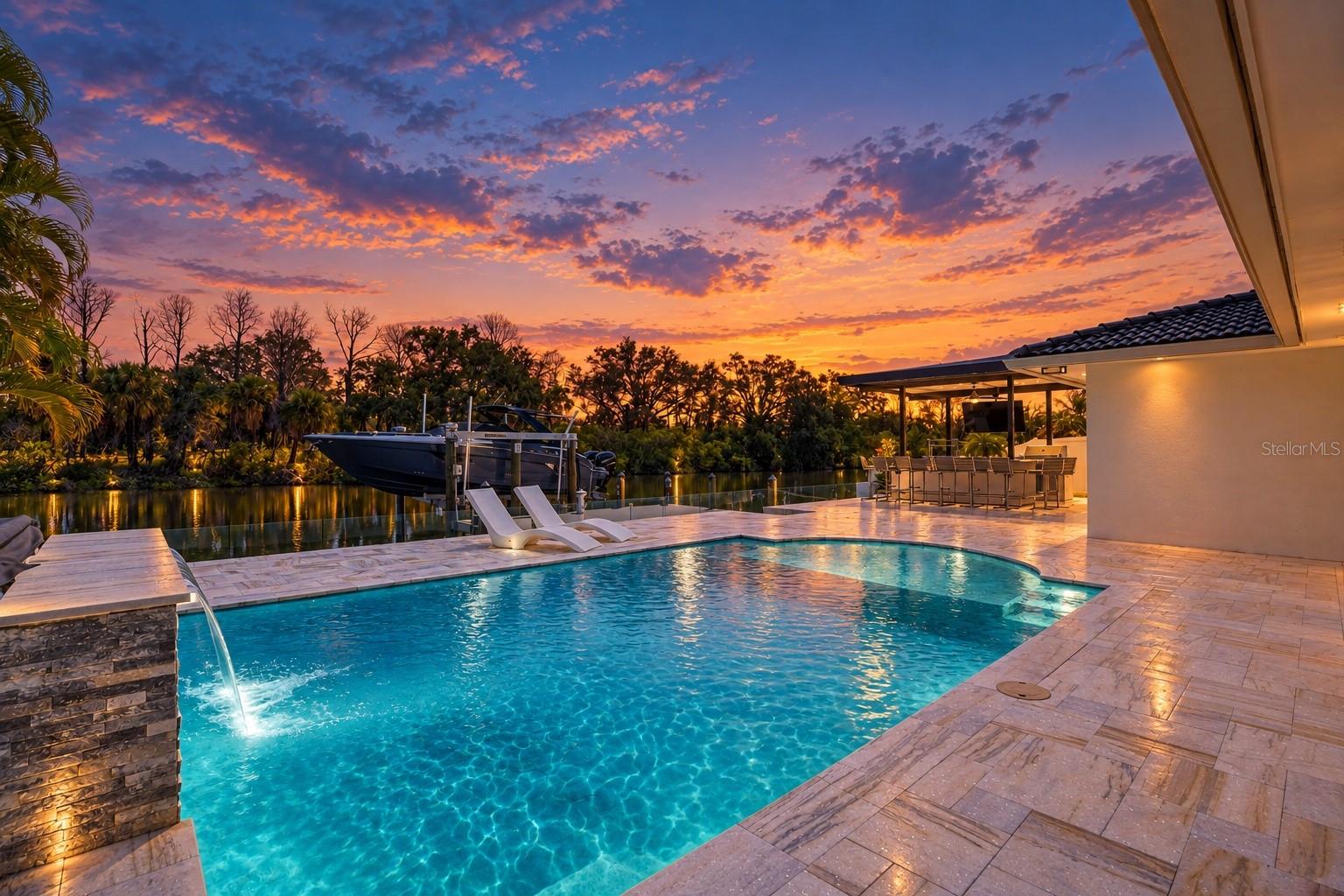 3923 DORAL DR