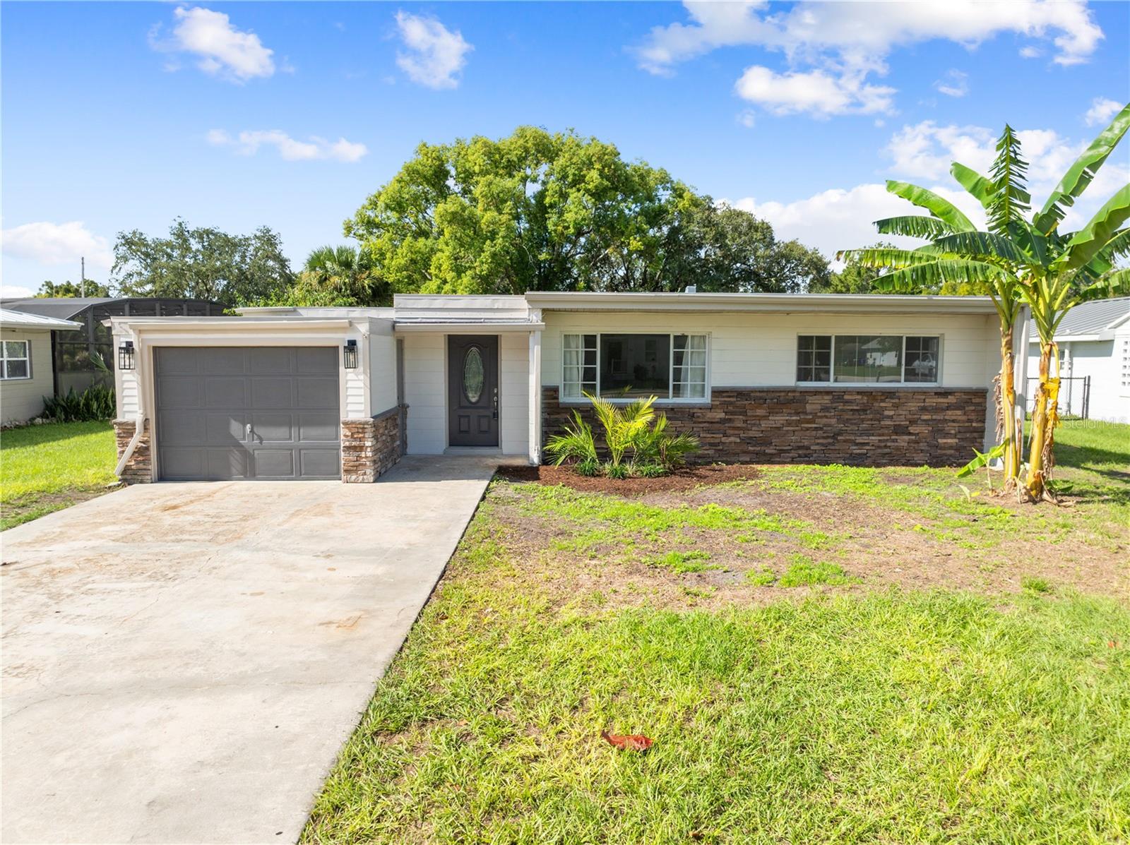 406 E DRURY AVE