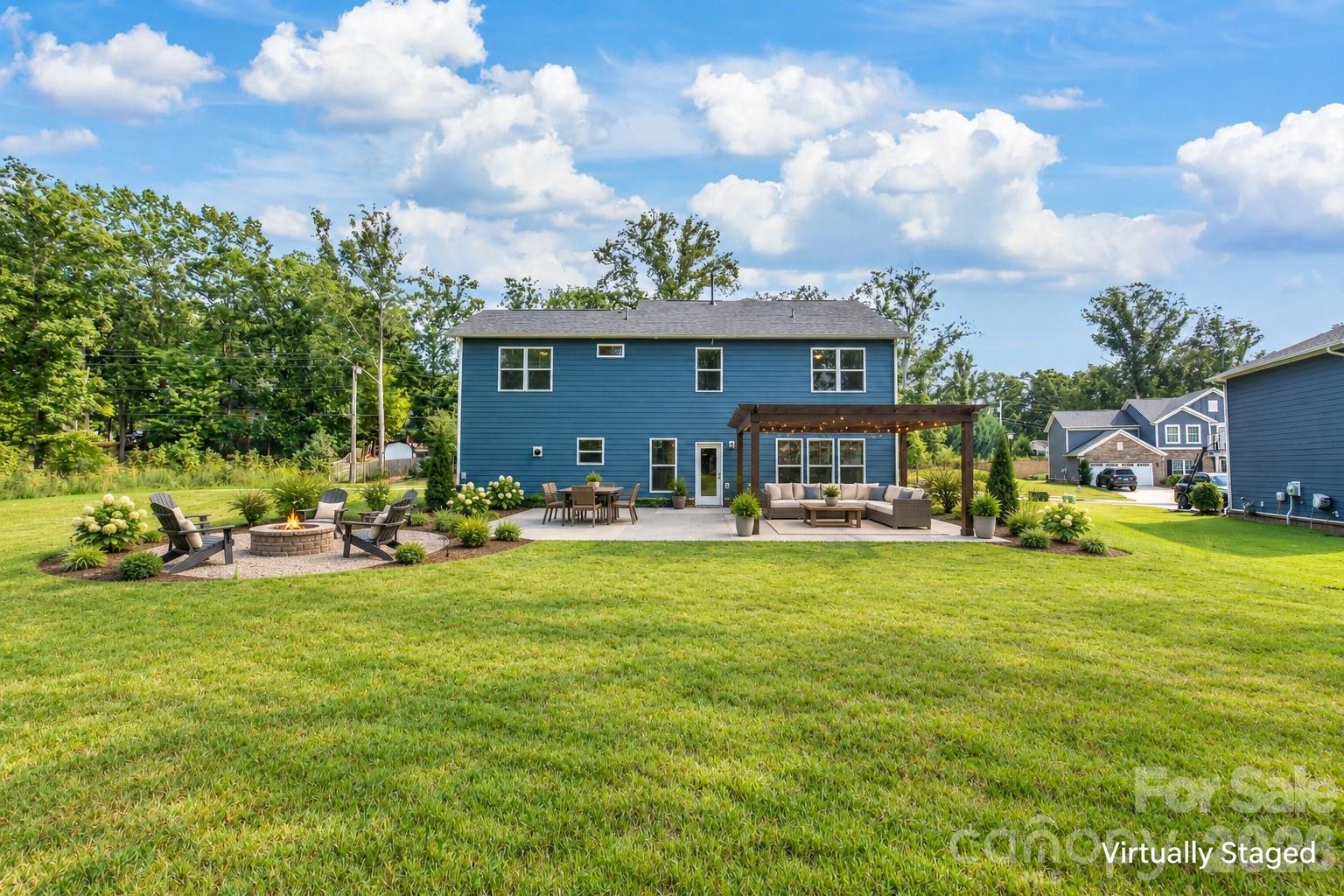 Single Family Residence at 1043 Kalli Drive, Matthews, photo 36 of 39