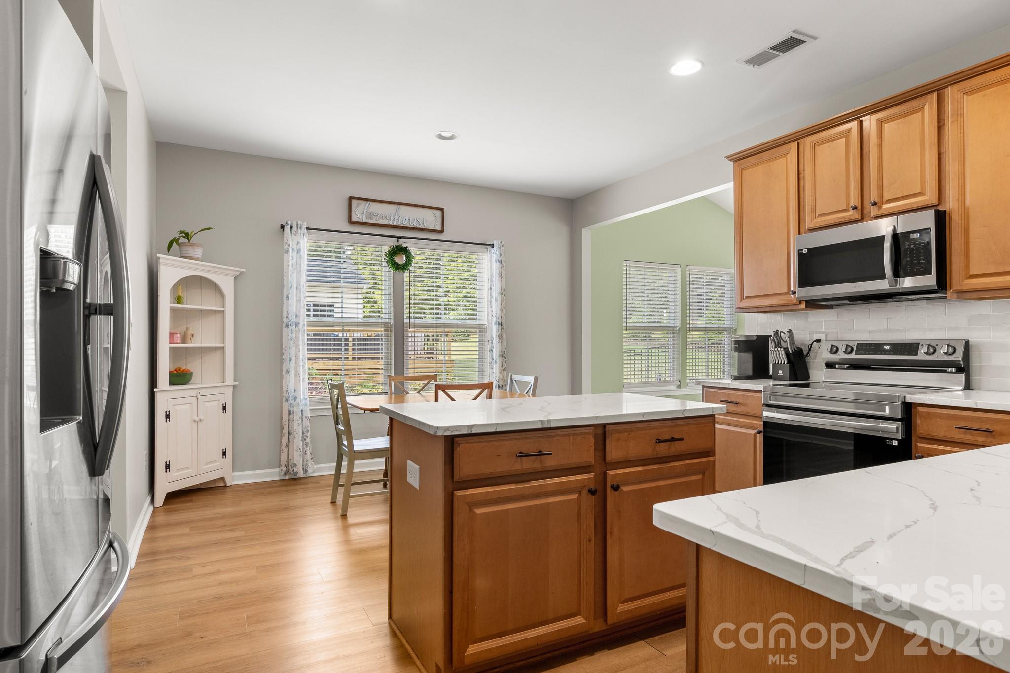 Single Family Residence at 338 Lorraine Road, Fort Mill, photo 18 of 43