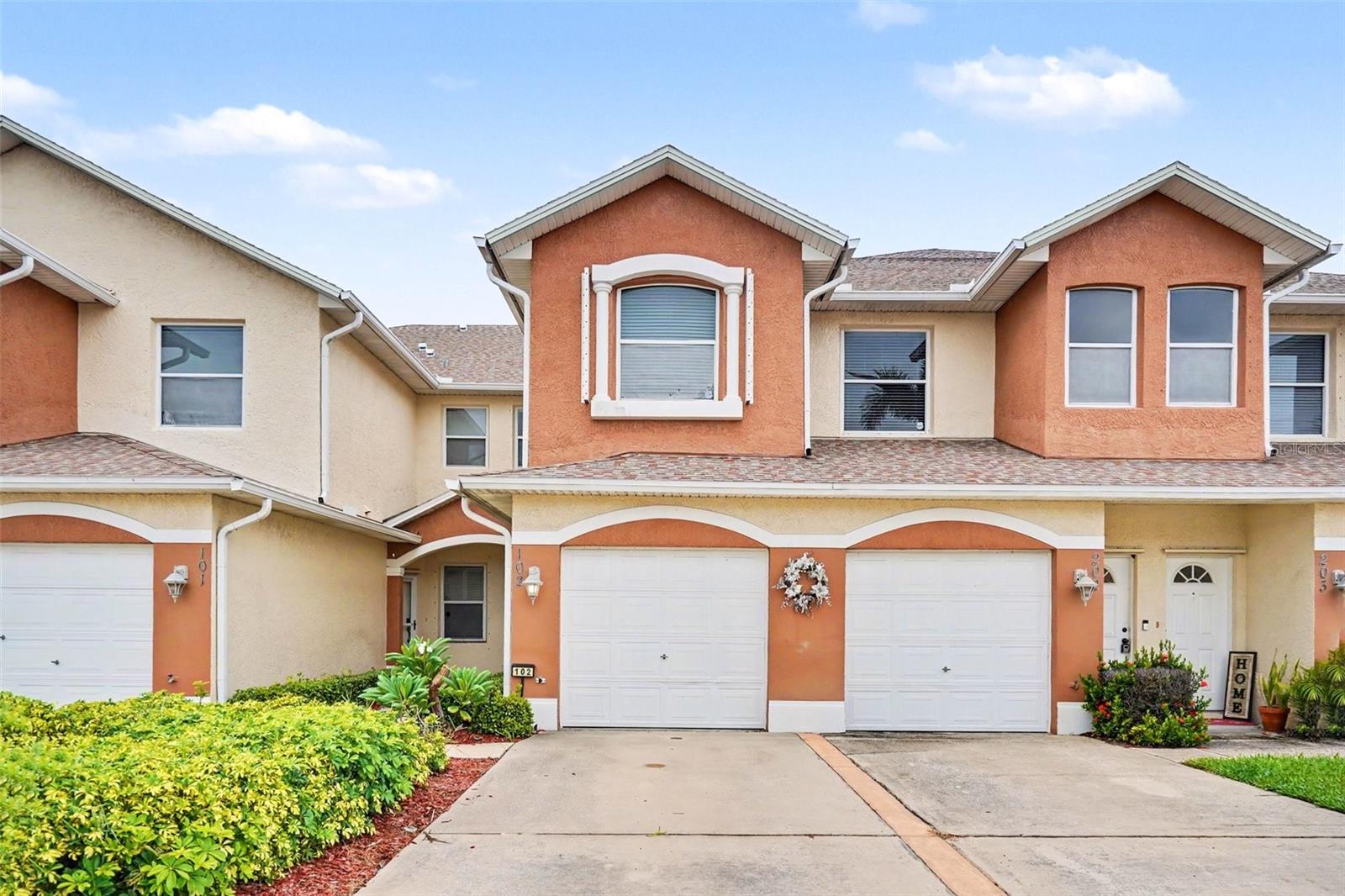 1020 VENETIAN DR #102