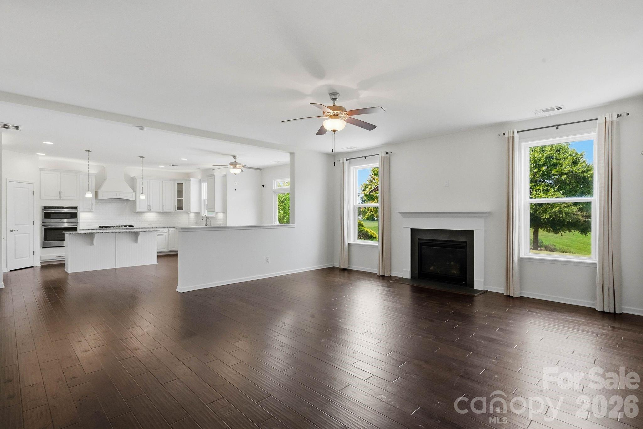 Single Family Residence at 108 Heron Cove Loop, Mooresville, photo 10 of 47