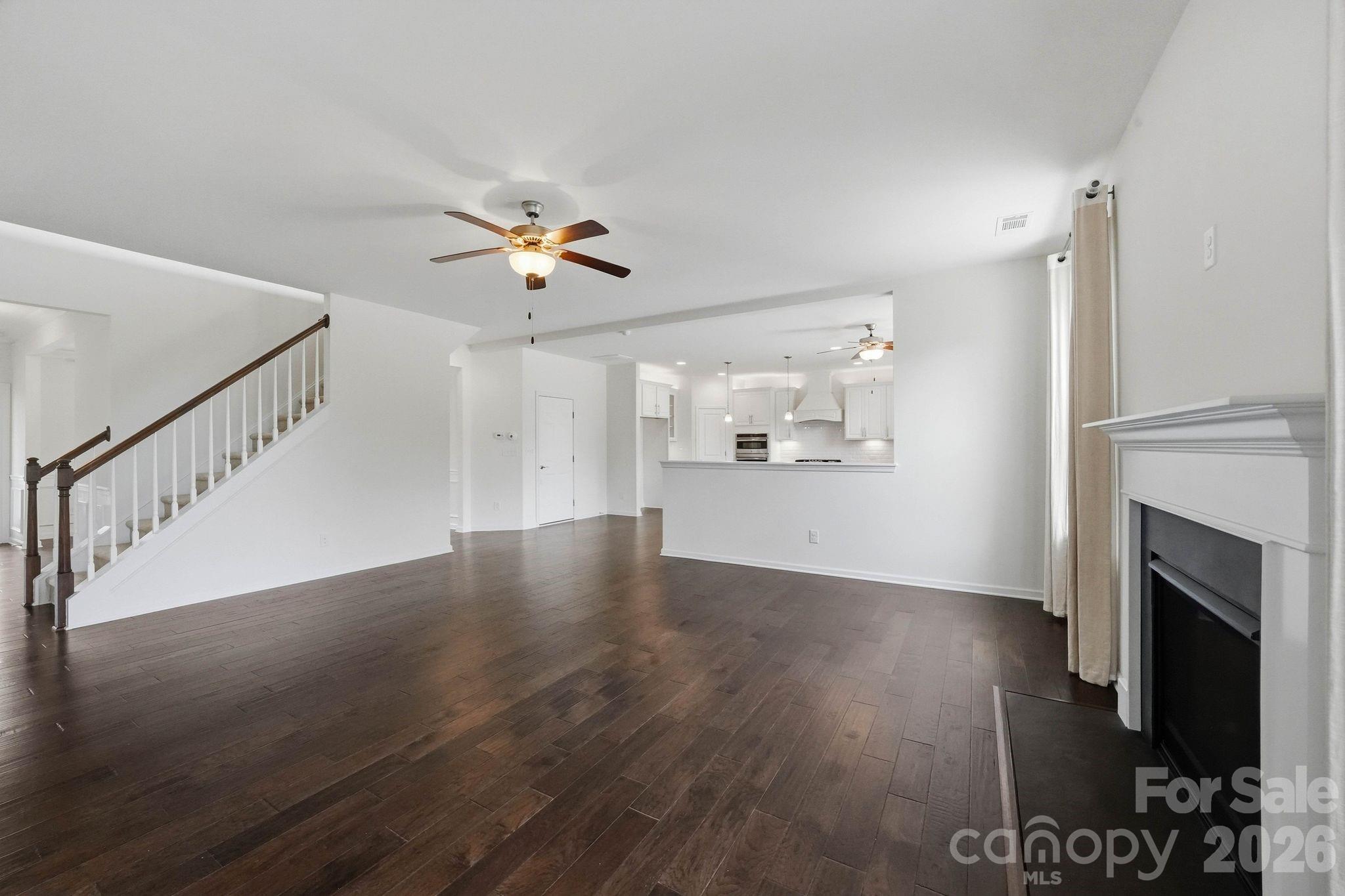 Single Family Residence at 108 Heron Cove Loop, Mooresville, photo 11 of 47