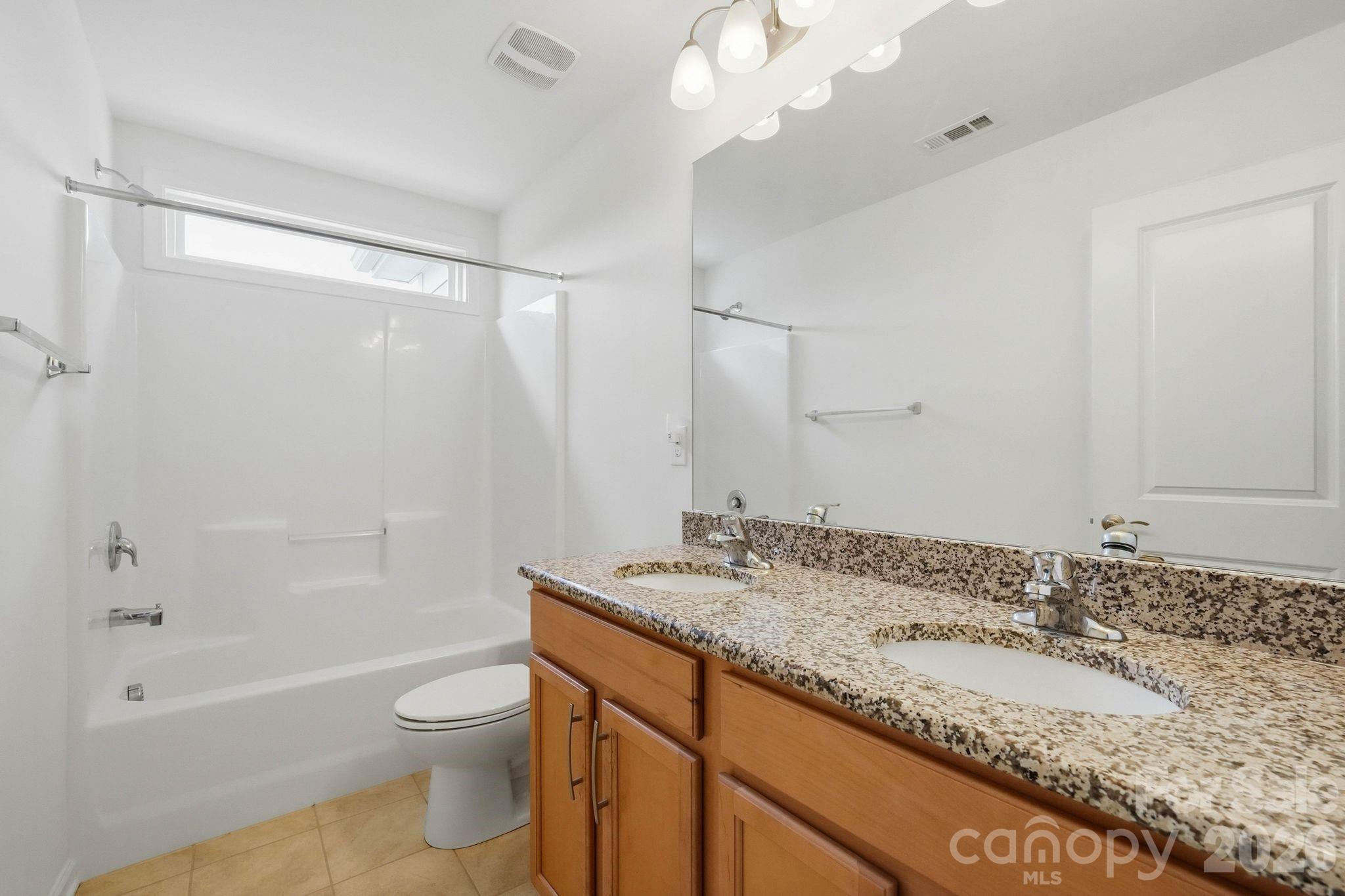 Shared Hall Bath Upstairs - 108 Heron Cove Loop, Mooresville