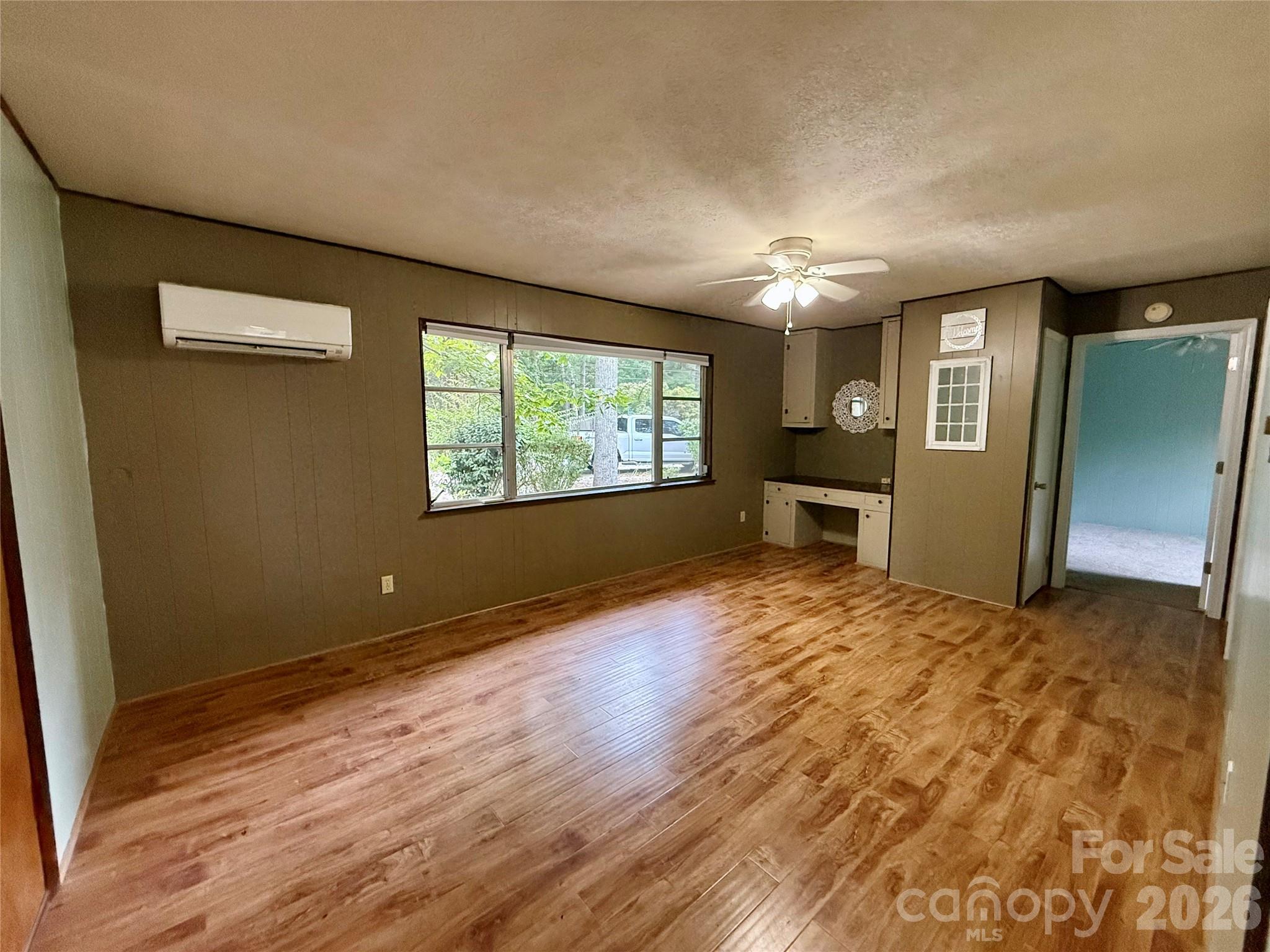 Condominium at 30 Lakemont Cottage Trail, Flat Rock, photo 3 of 23