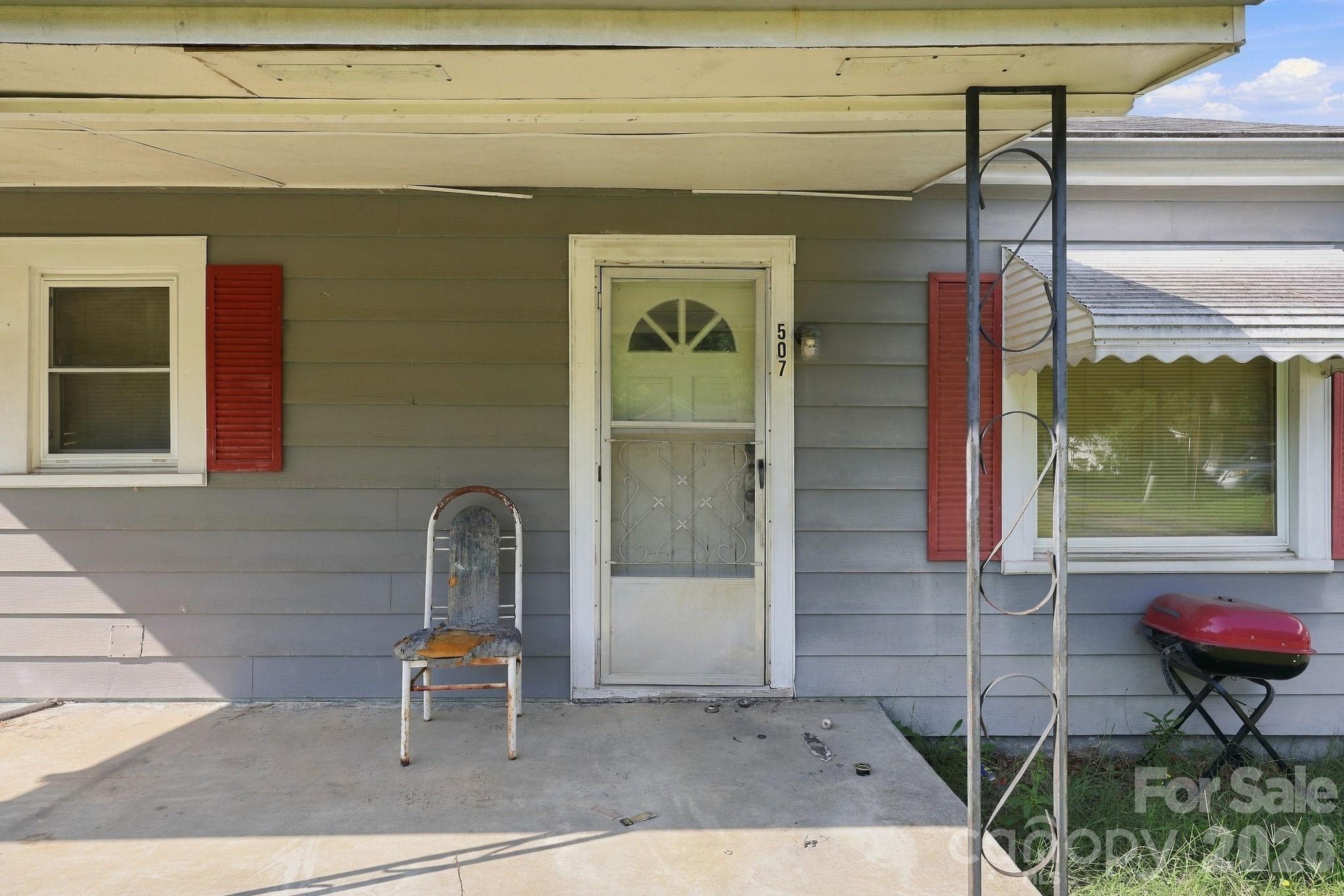 Single Family Residence at 507 Fairbluff Avenue, Salisbury, photo 3 of 18