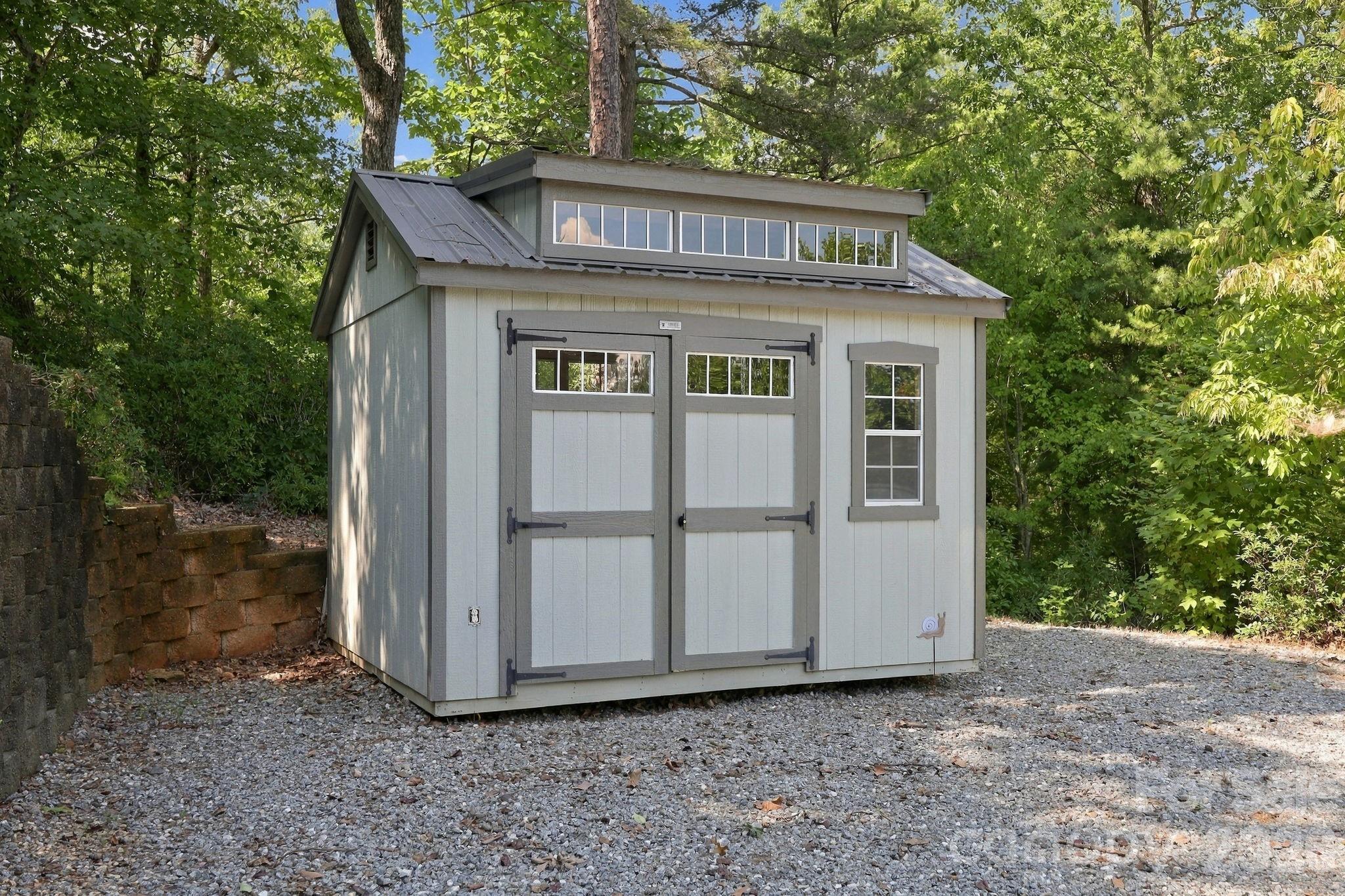 Single Family Residence at 132 Falls View Trail, Lake Lure, photo 31 of 47
