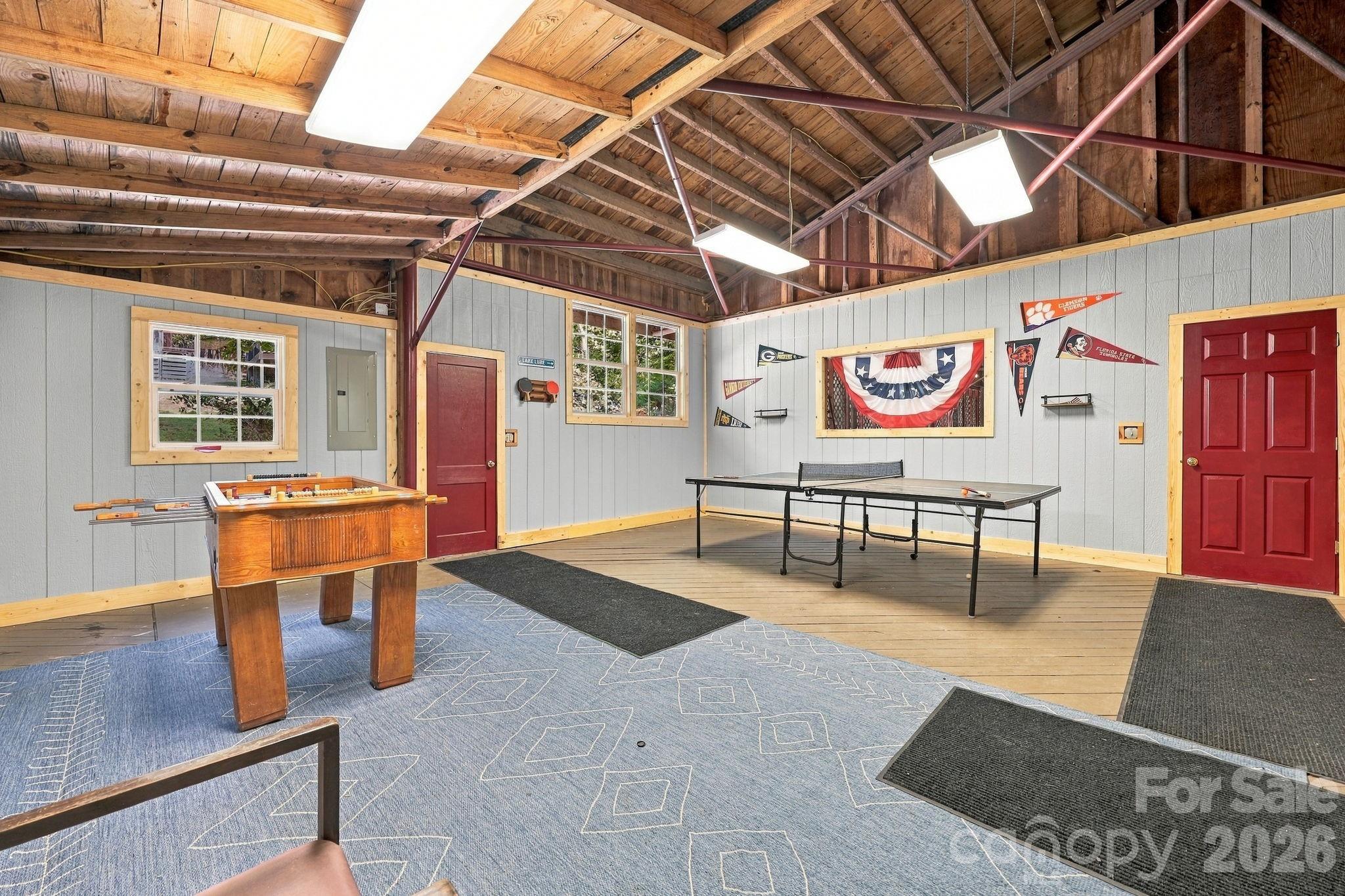 Community game room - 132 Falls View Trail, Lake Lure