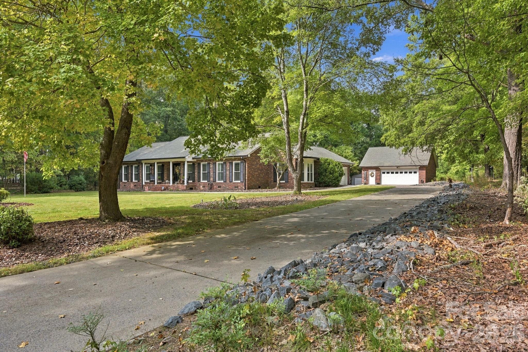 1734 Bellamy Circle