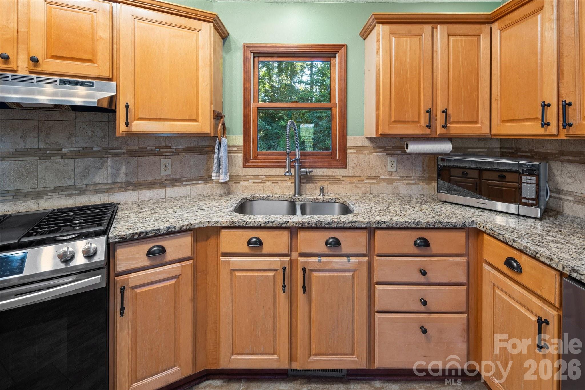 Single Family Residence at 47 Sams Road, Weaverville, photo 18 of 40