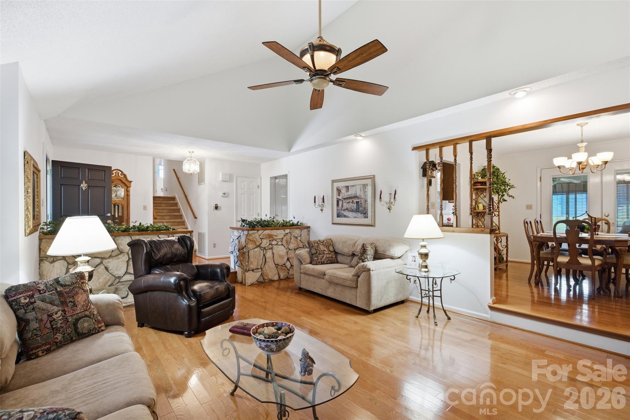 dining room off the living room - 118 Sherwood Drive, Taylorsville