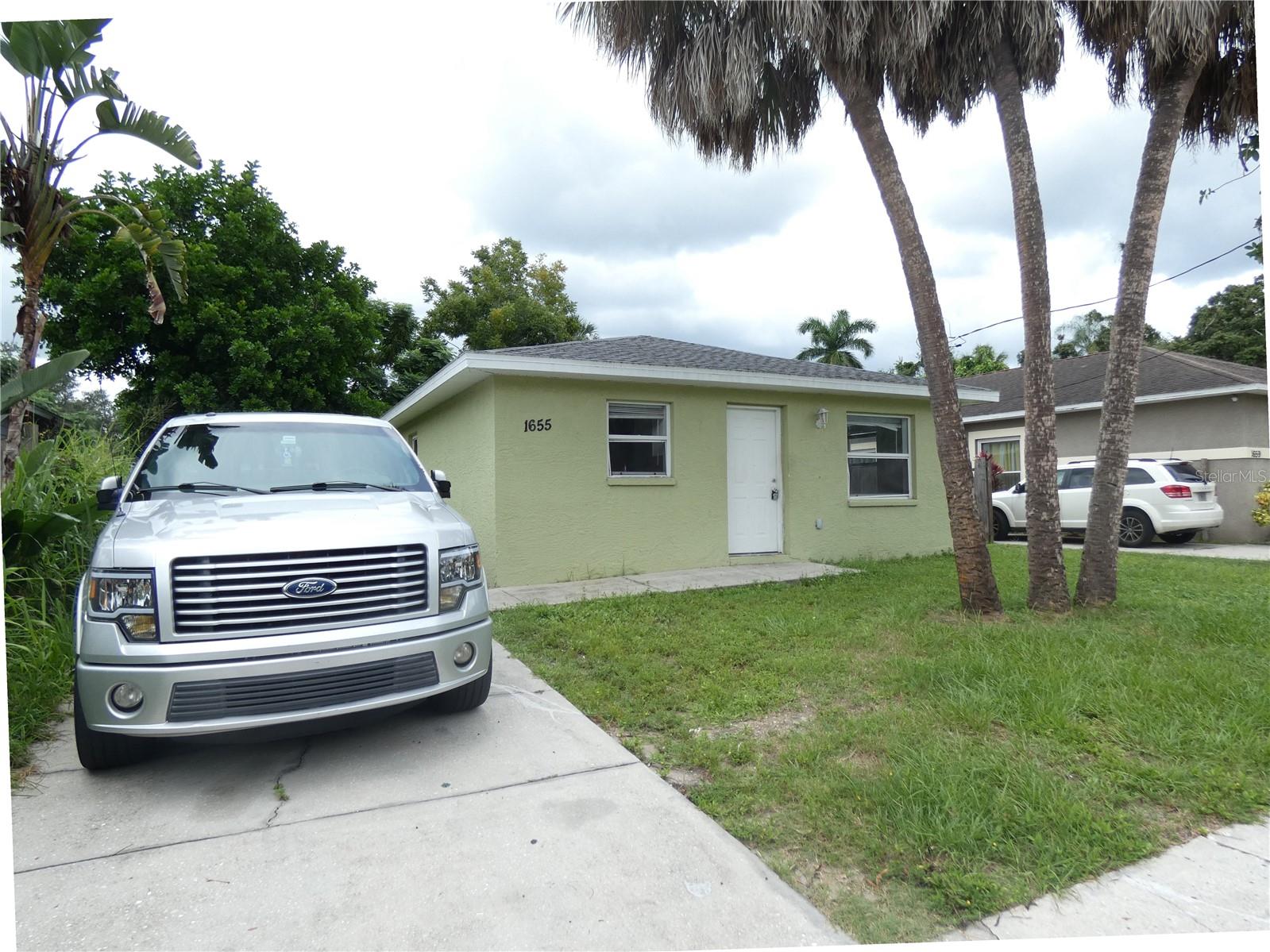 Single Family Residence at 1655 24TH ST, SARASOTA, photo 2 of 6