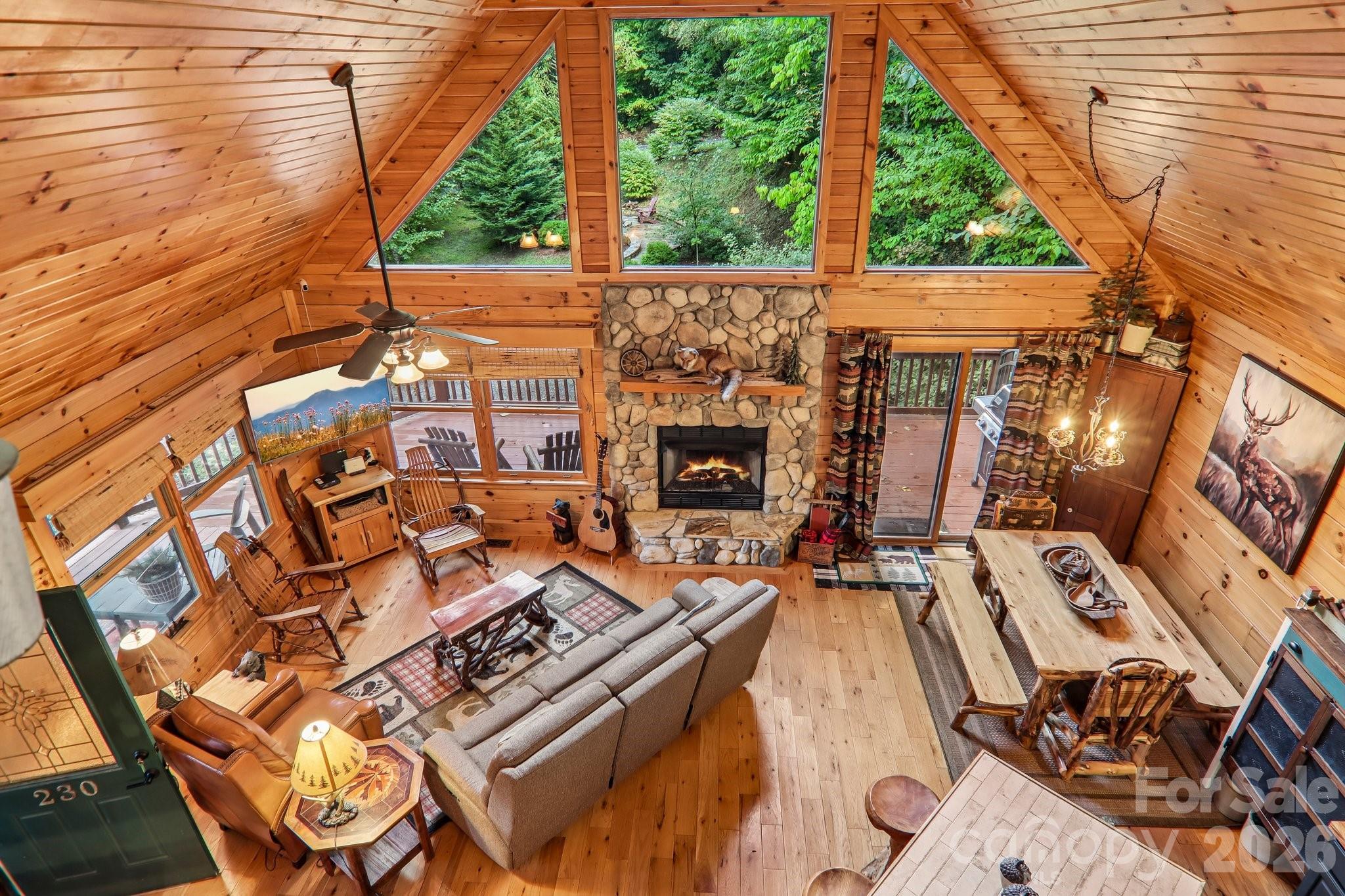 Log Home 3 bedrooms 2.5 baths - 230 Forest Drive Maggie Valley NC... Spacious vaulted ceilings with big glass windows - 230 Forest Drive, Maggie Valley