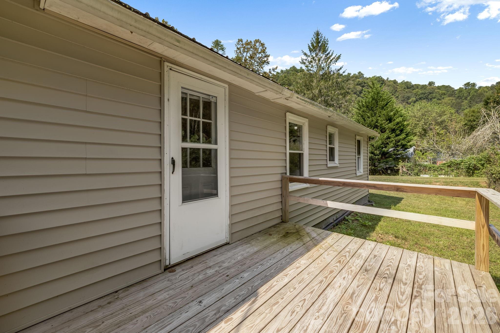Rear deck - 4078 NC 208 Highway, Marshall