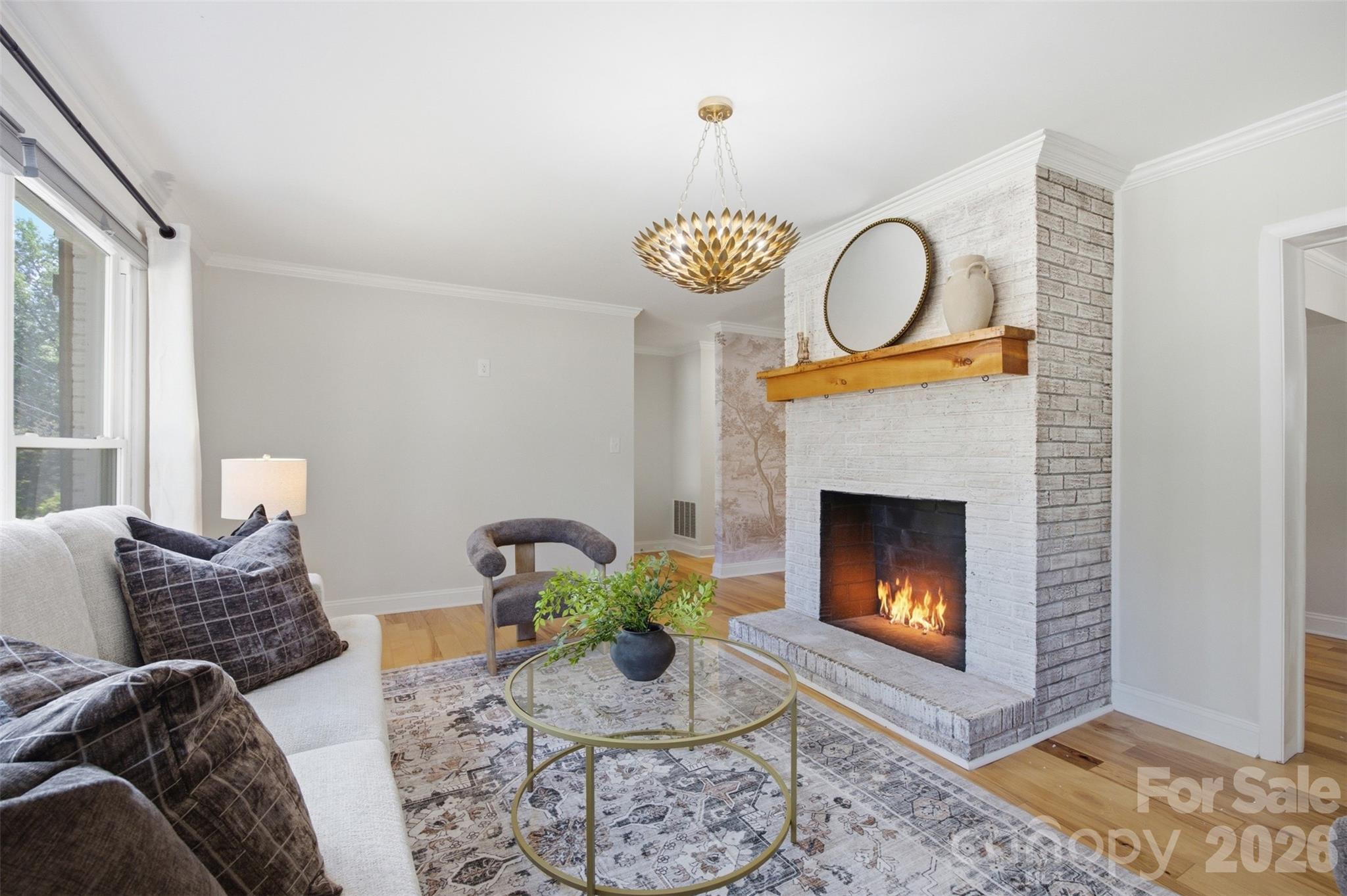 Single Family Residence at 314 Dogwood Lane, Belmont, photo 4 of 37