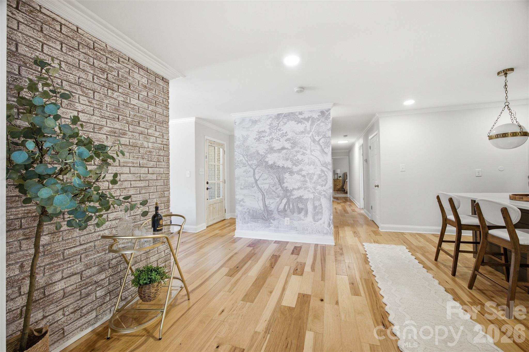 Single Family Residence at 314 Dogwood Lane, Belmont, photo 3 of 37