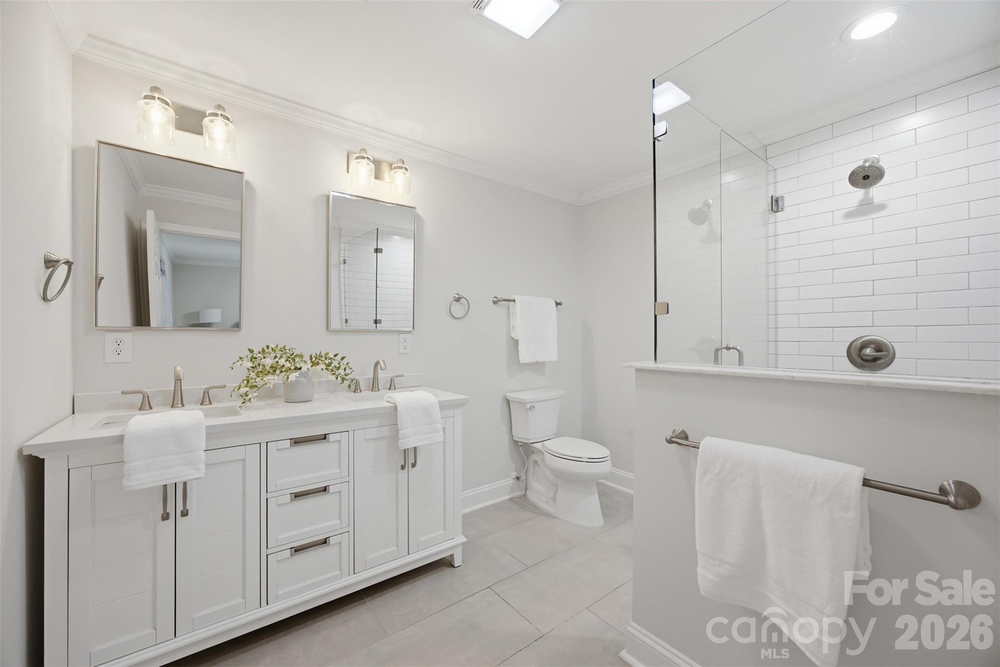 Single Family Residence at 314 Dogwood Lane, Belmont, photo 11 of 37