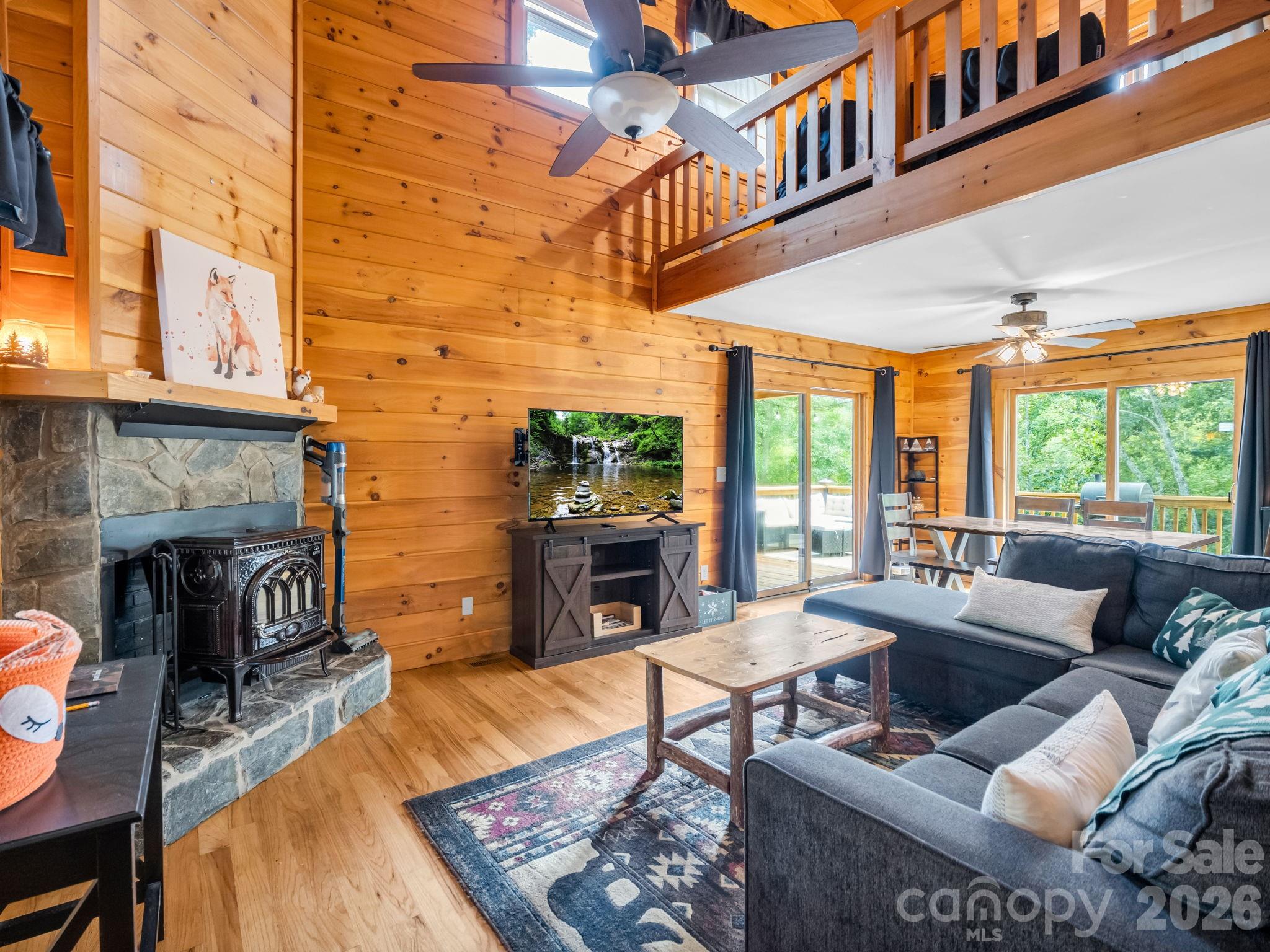 Single Family Residence at 566 Nathan McDaniel Drive, Nebo, photo 10 of 48