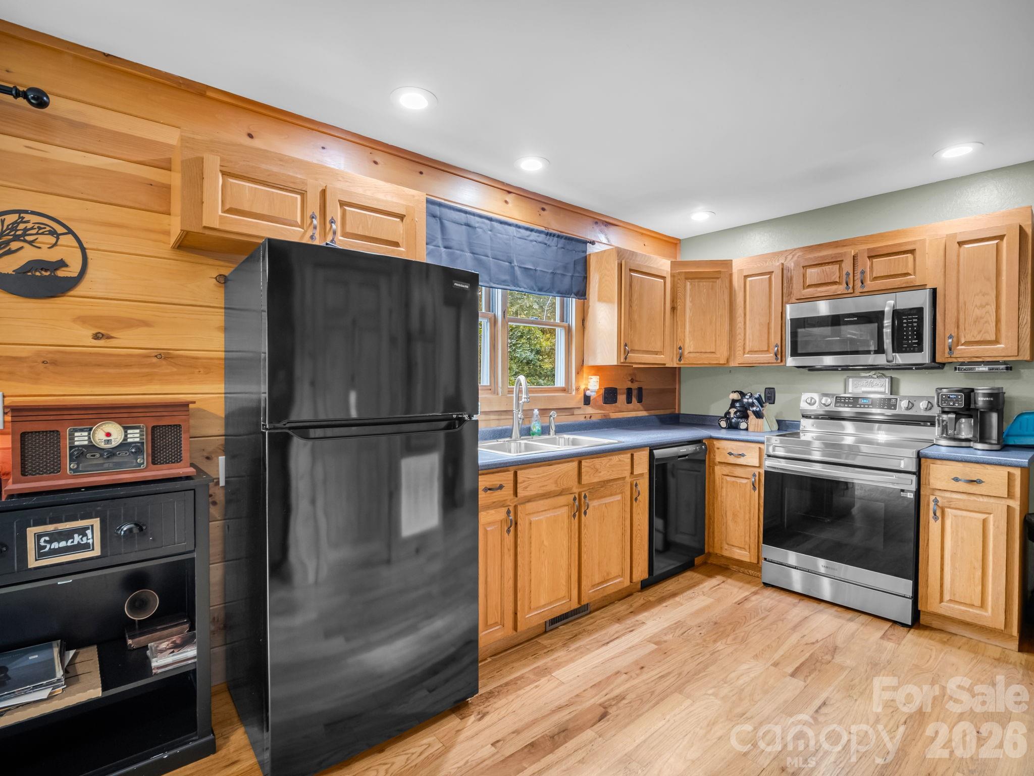 Single Family Residence at 566 Nathan McDaniel Drive, Nebo, photo 15 of 48