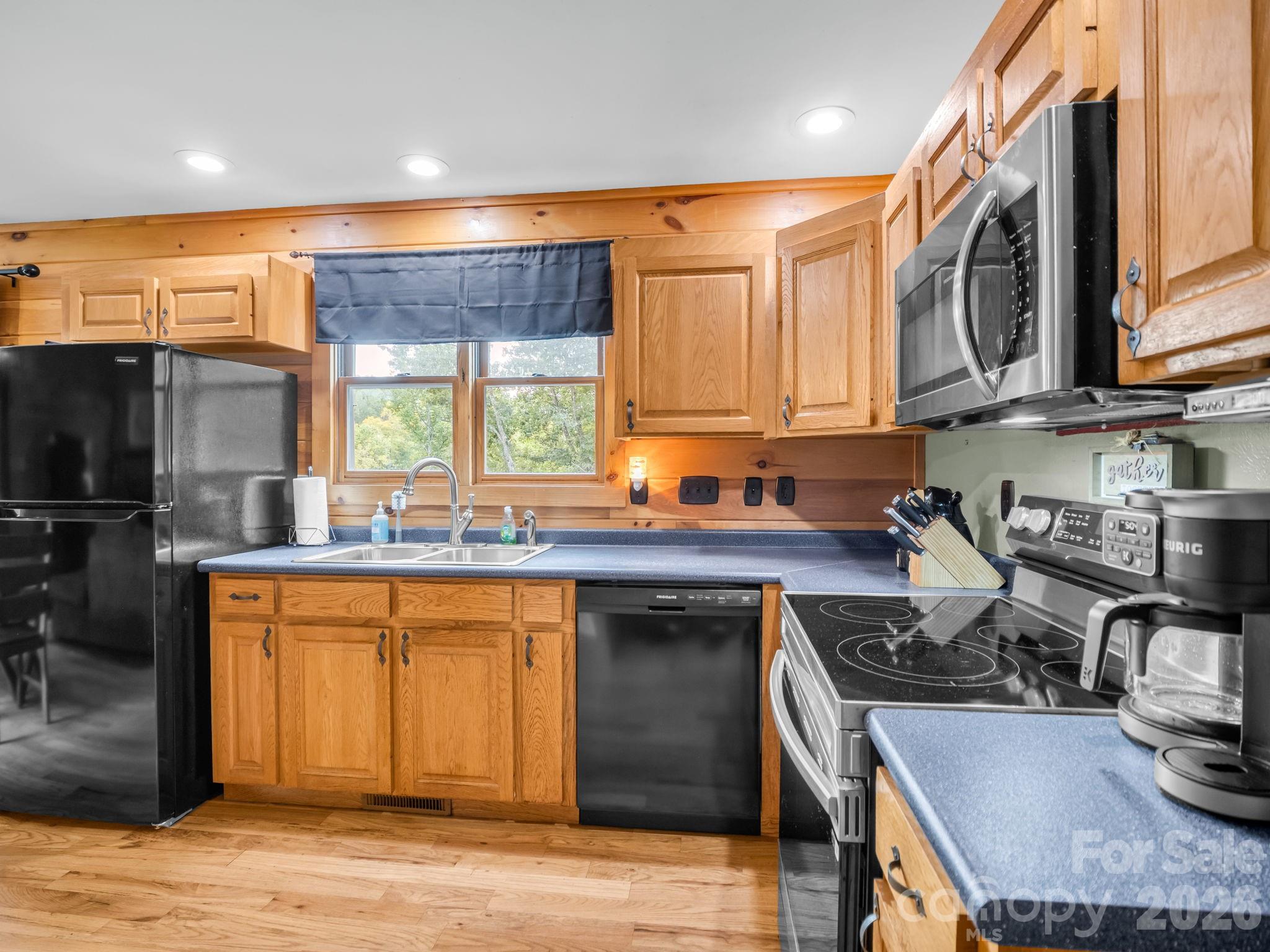 Single Family Residence at 566 Nathan McDaniel Drive, Nebo, photo 16 of 48