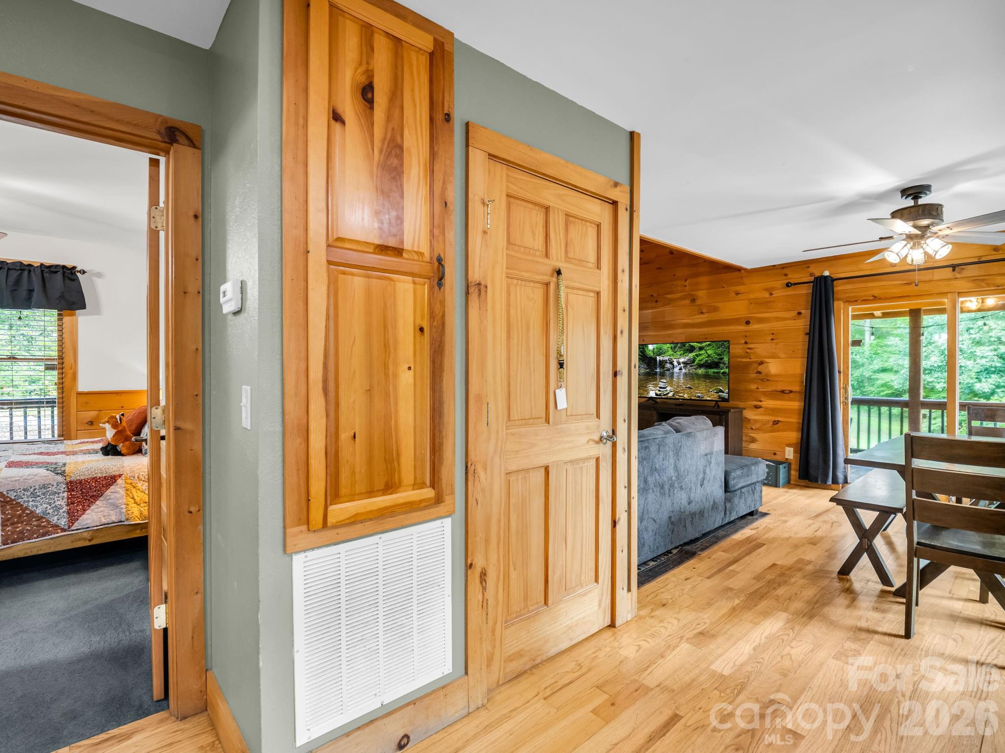 Single Family Residence at 566 Nathan McDaniel Drive, Nebo, photo 17 of 48