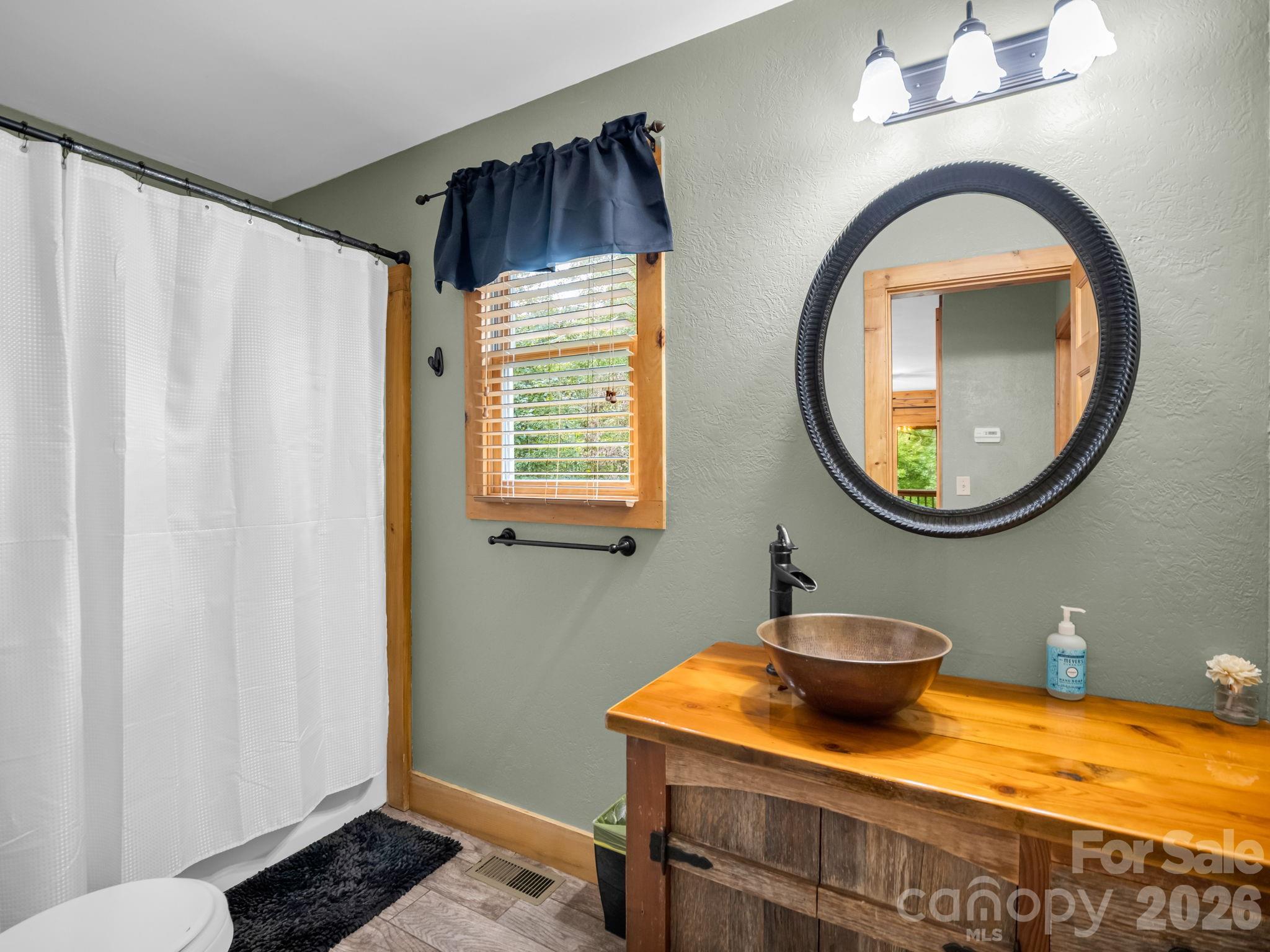 Single Family Residence at 566 Nathan McDaniel Drive, Nebo, photo 21 of 48