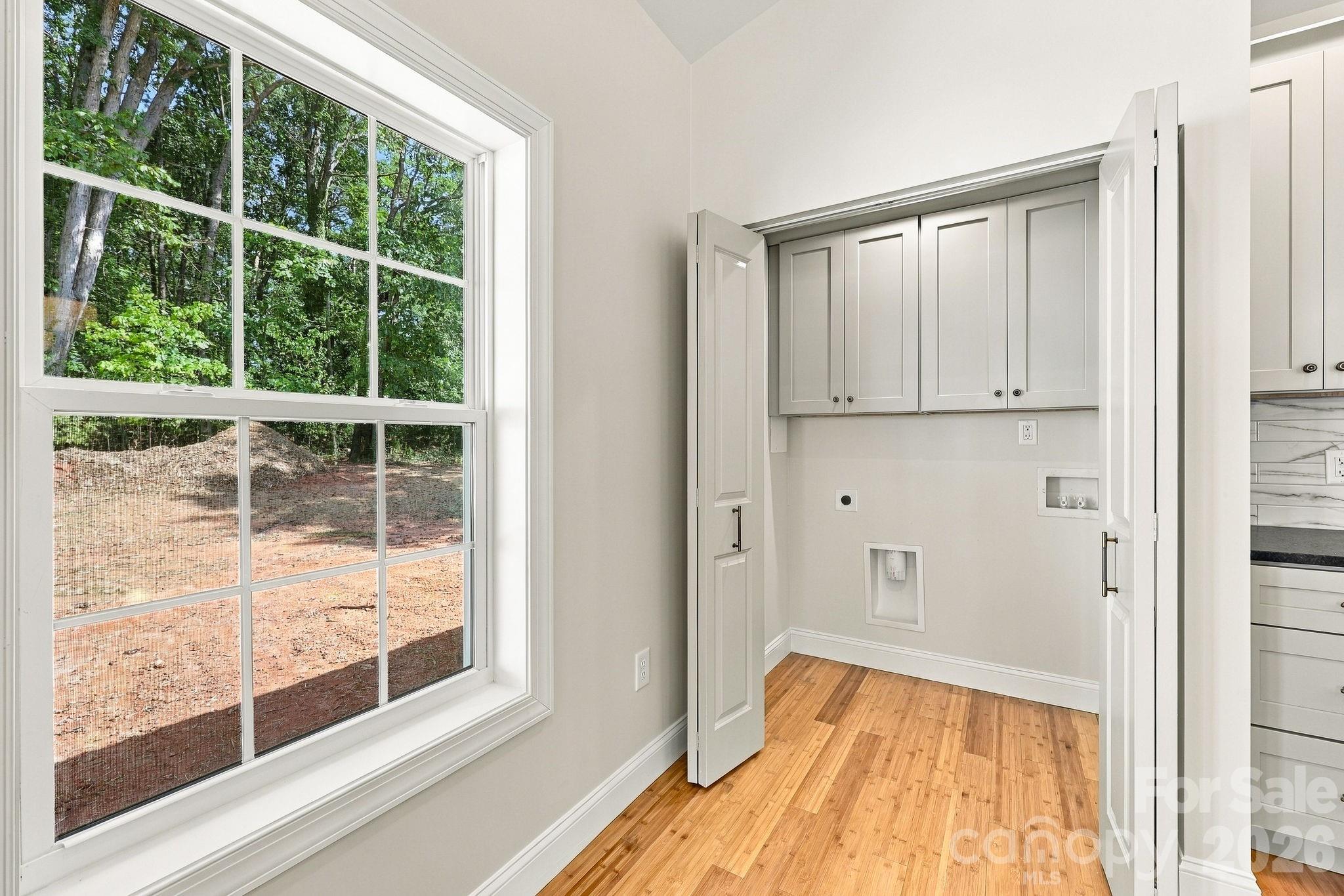 Single Family Residence at 420 Old Wood Lane, Salisbury, photo 9 of 28
