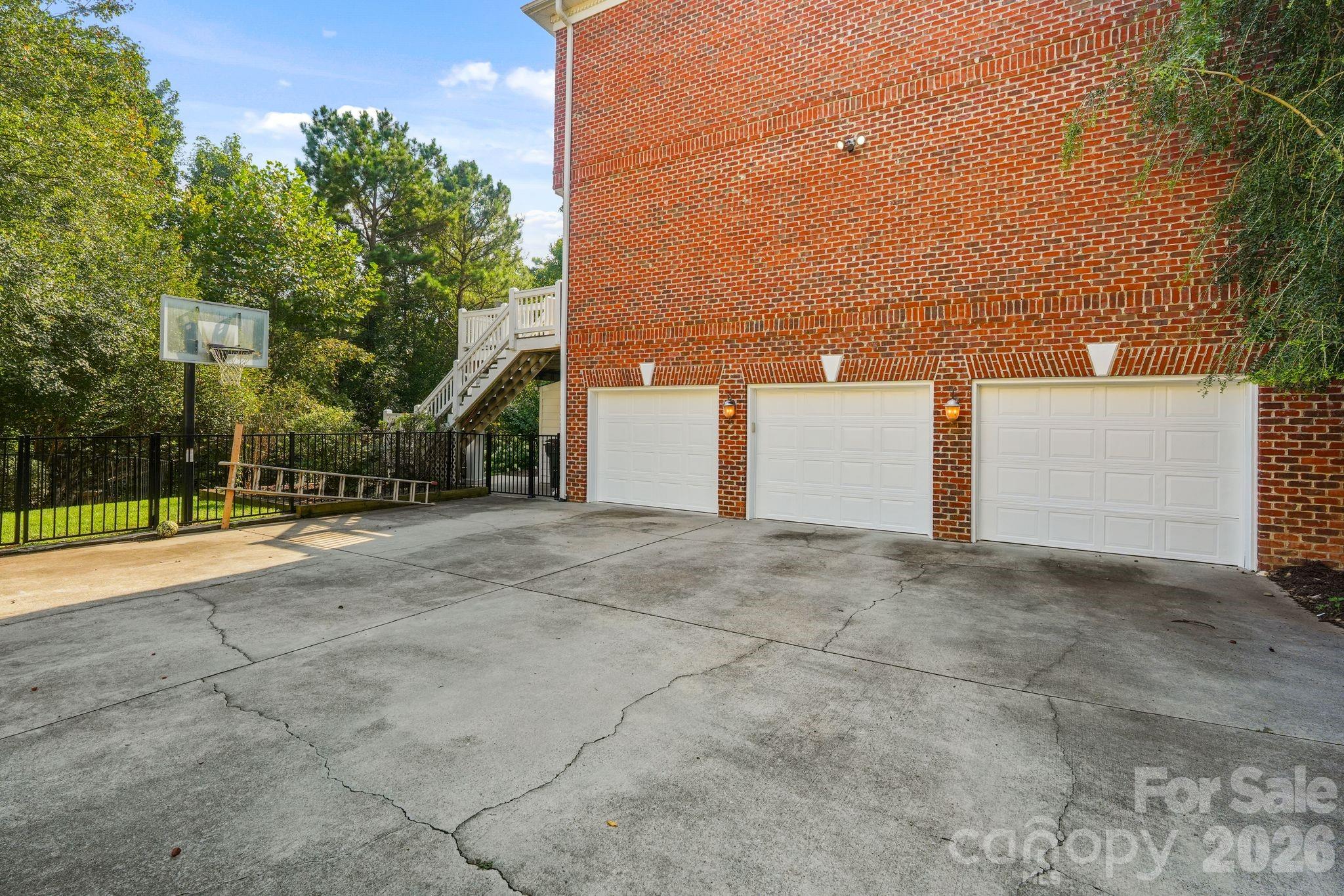 Single Family Residence at 815 36TH Avenue Place NW, Hickory, photo 42 of 45