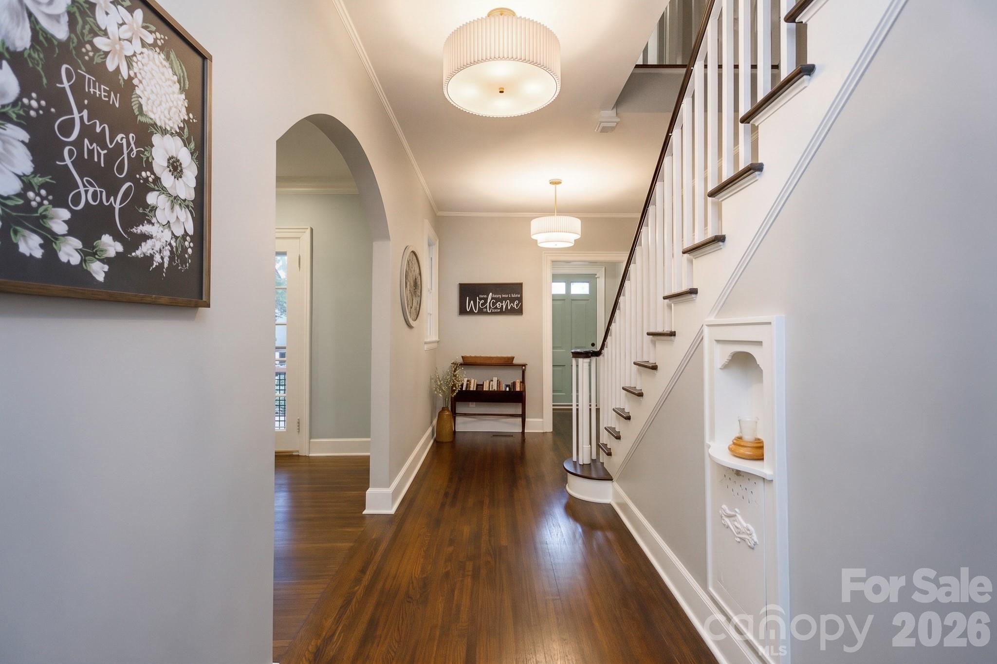 Entrance, hardwoods, stiarcase - 411 Dale Avenue, Gastonia